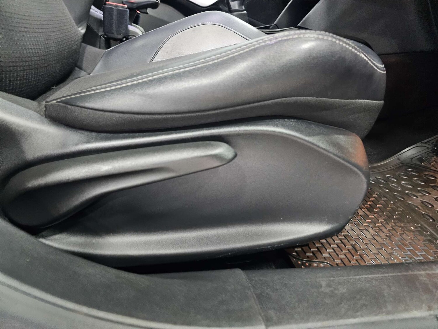 Used Peugeot 2008 2019 for sale - 77888882: Photo 56