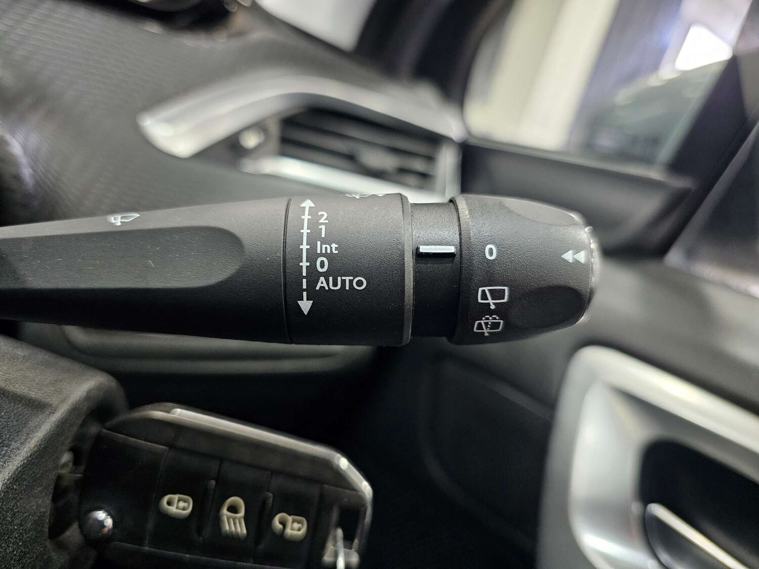 Used Peugeot 2008 2019 for sale - 77888882: Photo 61