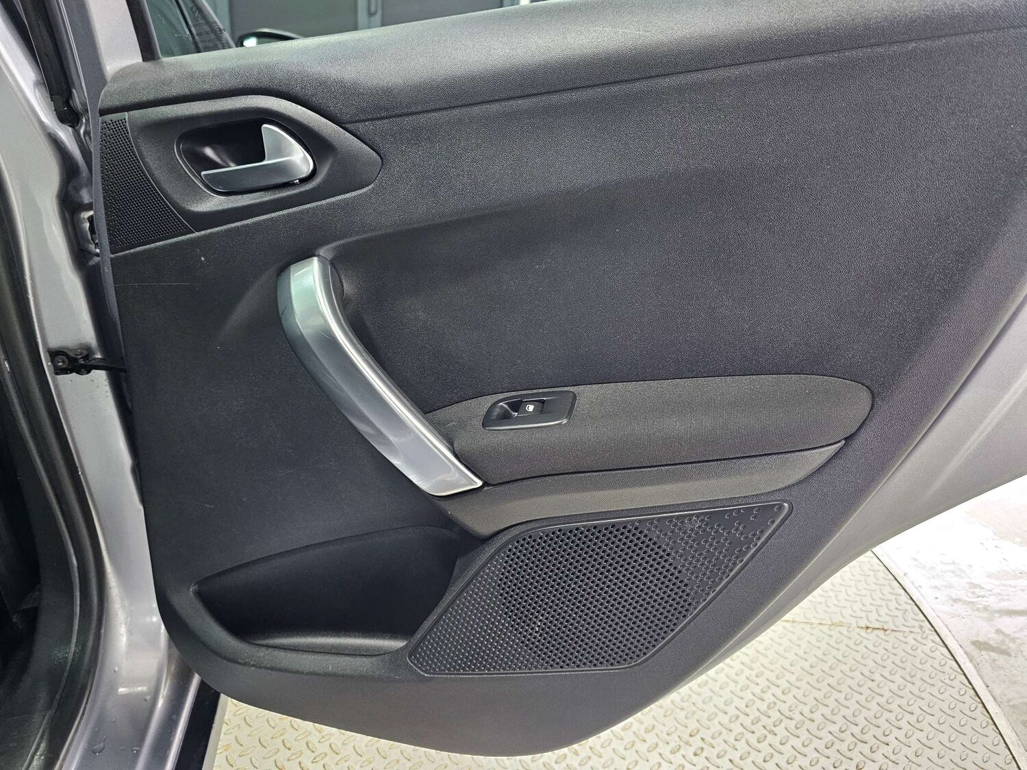 Used Peugeot 2008 2019 for sale - 77888882: Photo 76