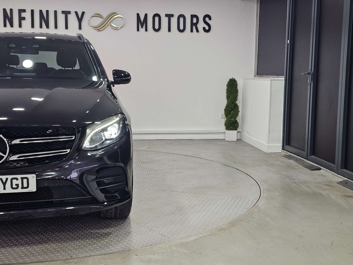 Used Mercedes-Benz GLC 2019 for sale - 76972376: Photo 11