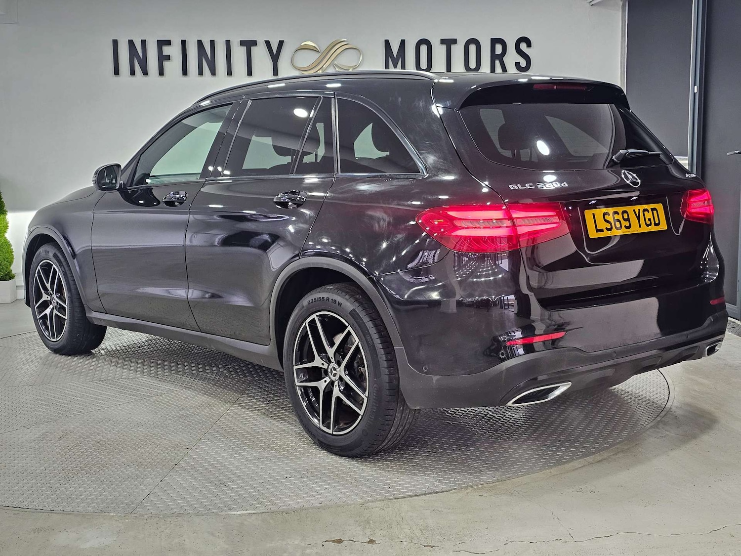 Used Mercedes-Benz GLC 2019 for sale - 76972376: Photo 28