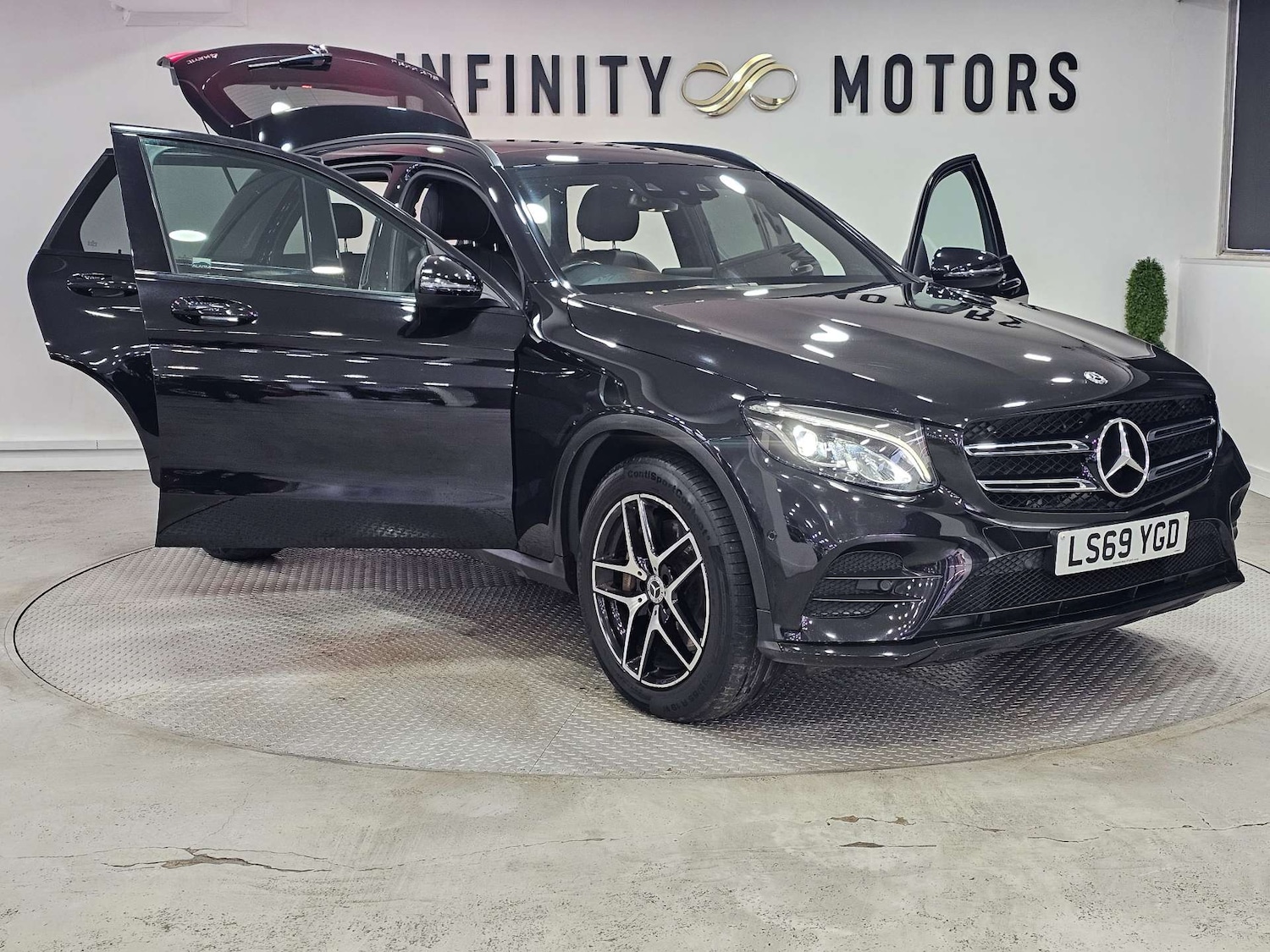 Used Mercedes-Benz GLC 2019 for sale - 76972376: Photo 44