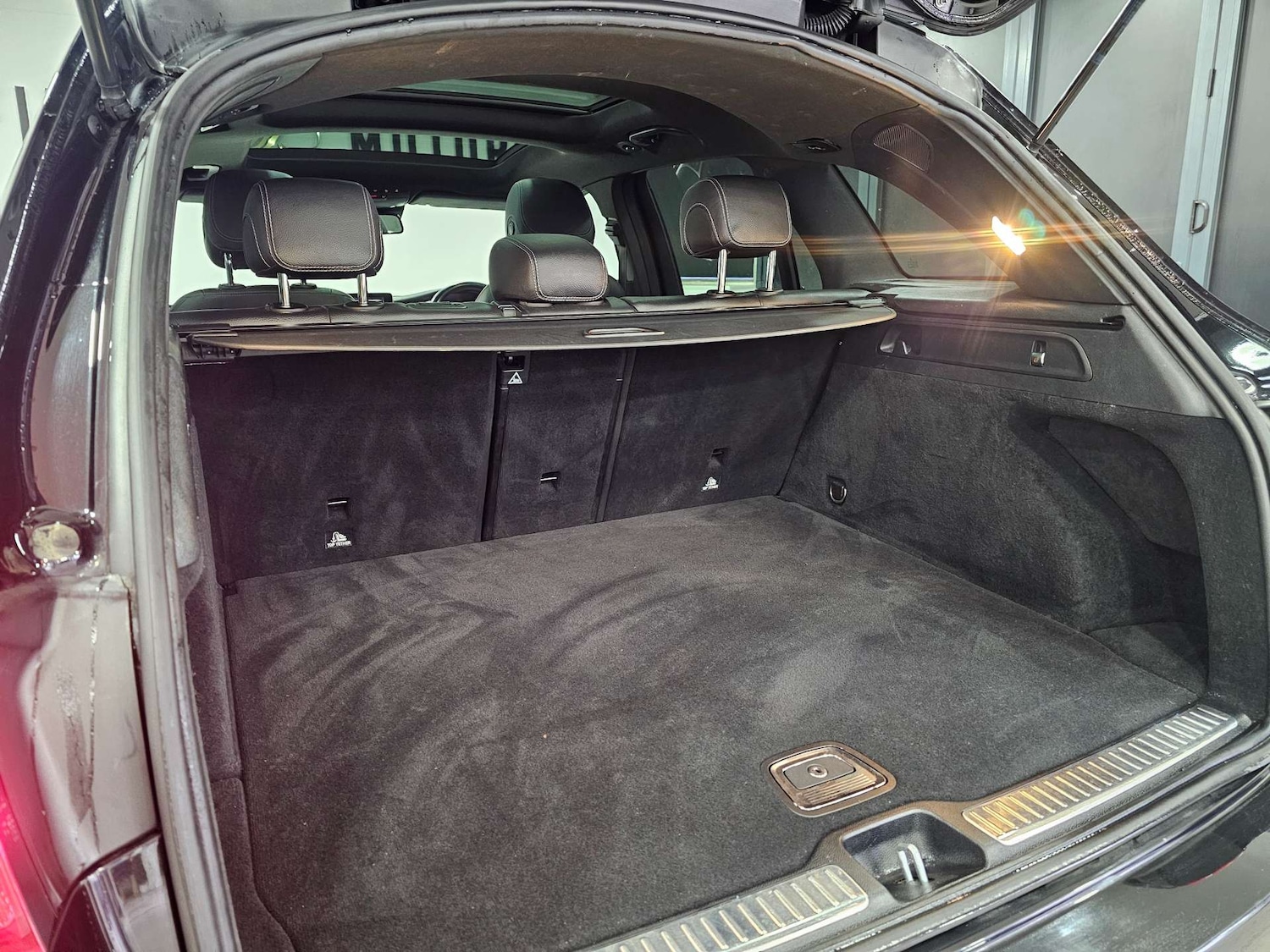 Used Mercedes-Benz GLC 2019 for sale - 76972376: Photo 53