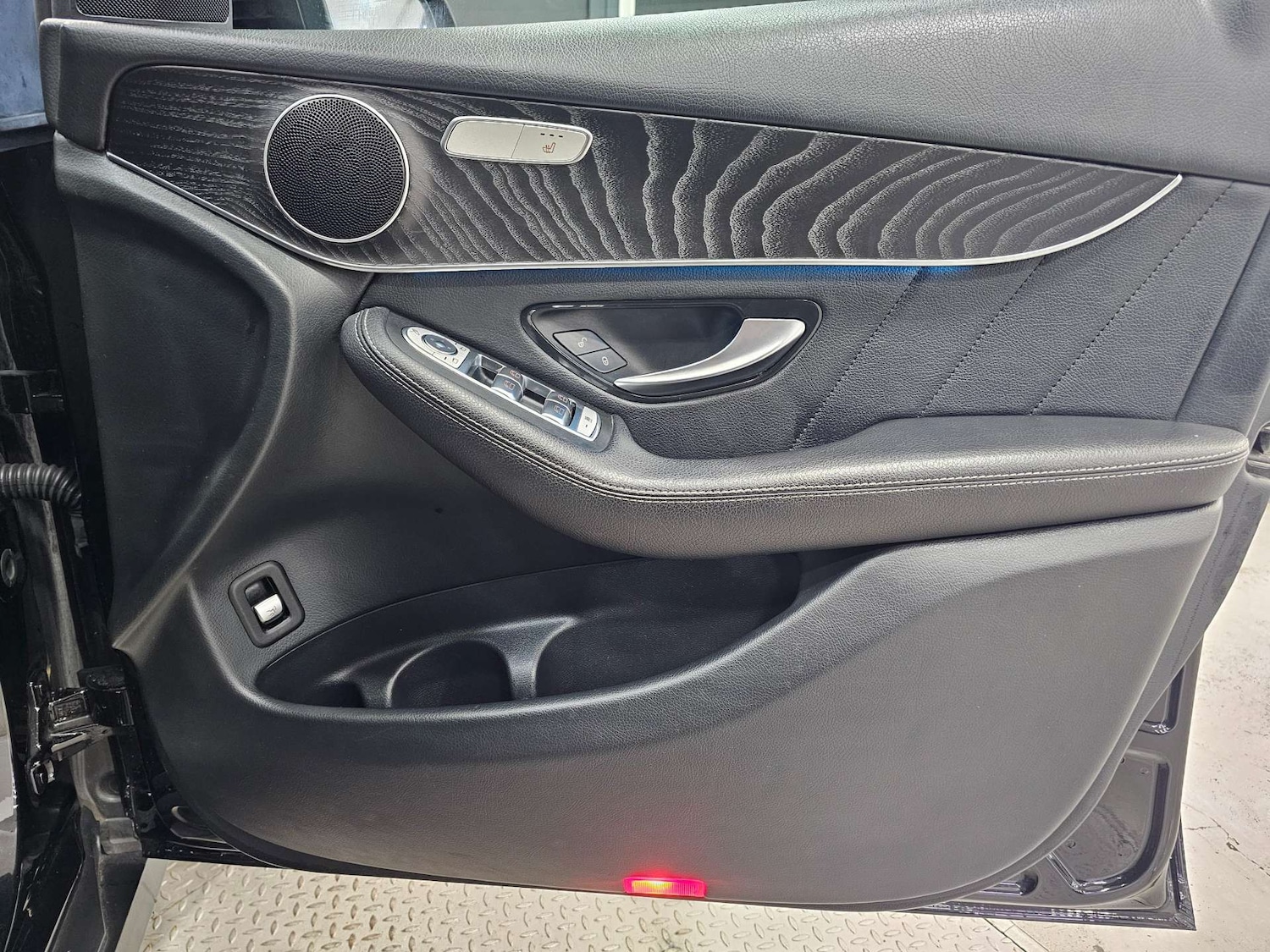 Used Mercedes-Benz GLC 2019 for sale - 76972376: Photo 54