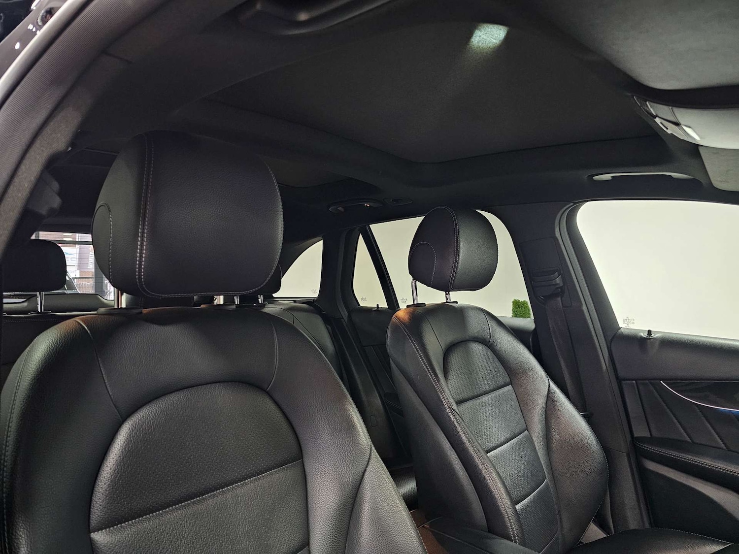 Used Mercedes-Benz GLC 2019 for sale - 76972376: Photo 58