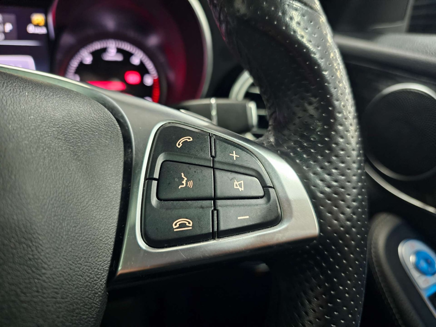 Used Mercedes-Benz GLC 2019 for sale - 76972376: Photo 63