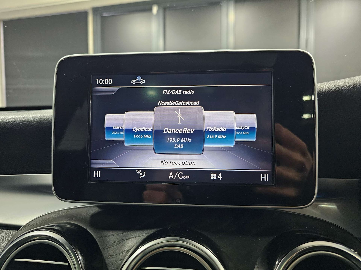 Used Mercedes-Benz GLC 2019 for sale - 76972376: Photo 74