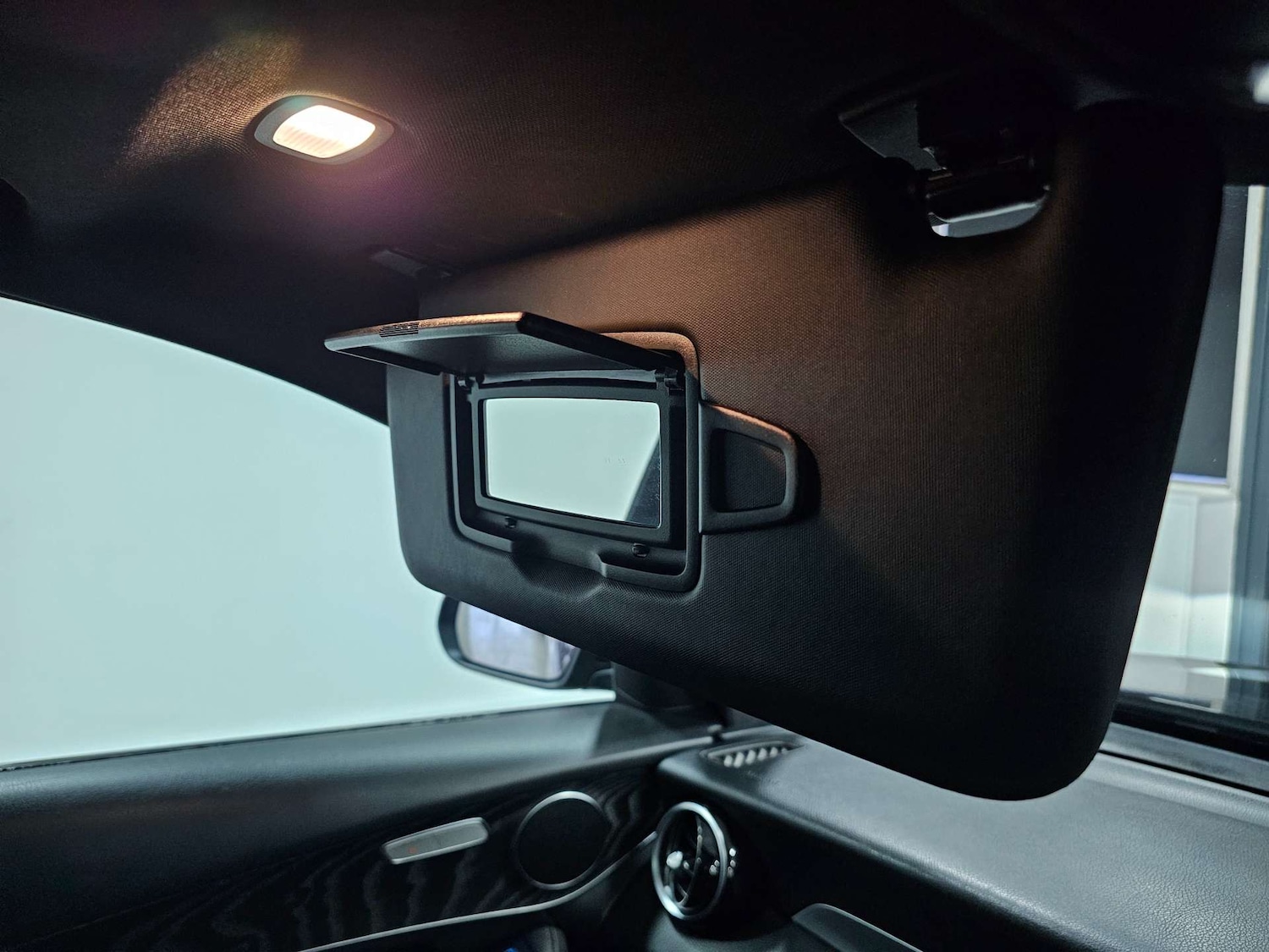 Used Mercedes-Benz GLC 2019 for sale - 76972376: Photo 79