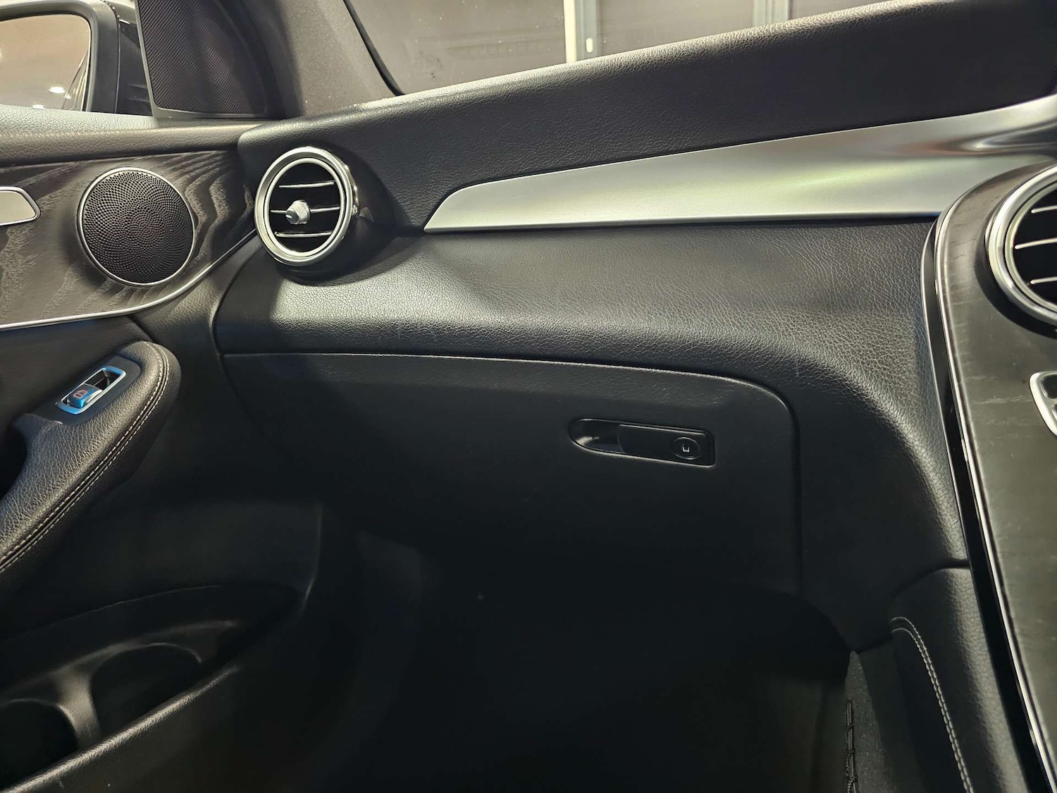 Used Mercedes-Benz GLC 2019 for sale - 76972376: Photo 80