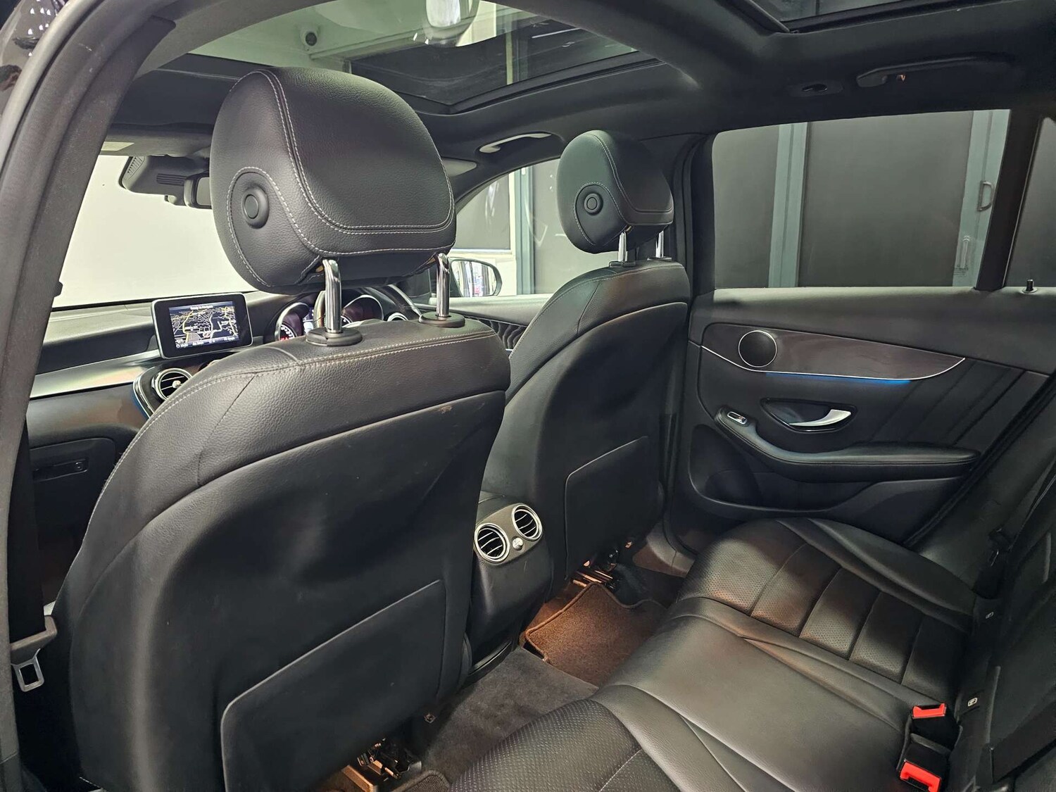 Used Mercedes-Benz GLC 2019 for sale - 76972376: Photo 90