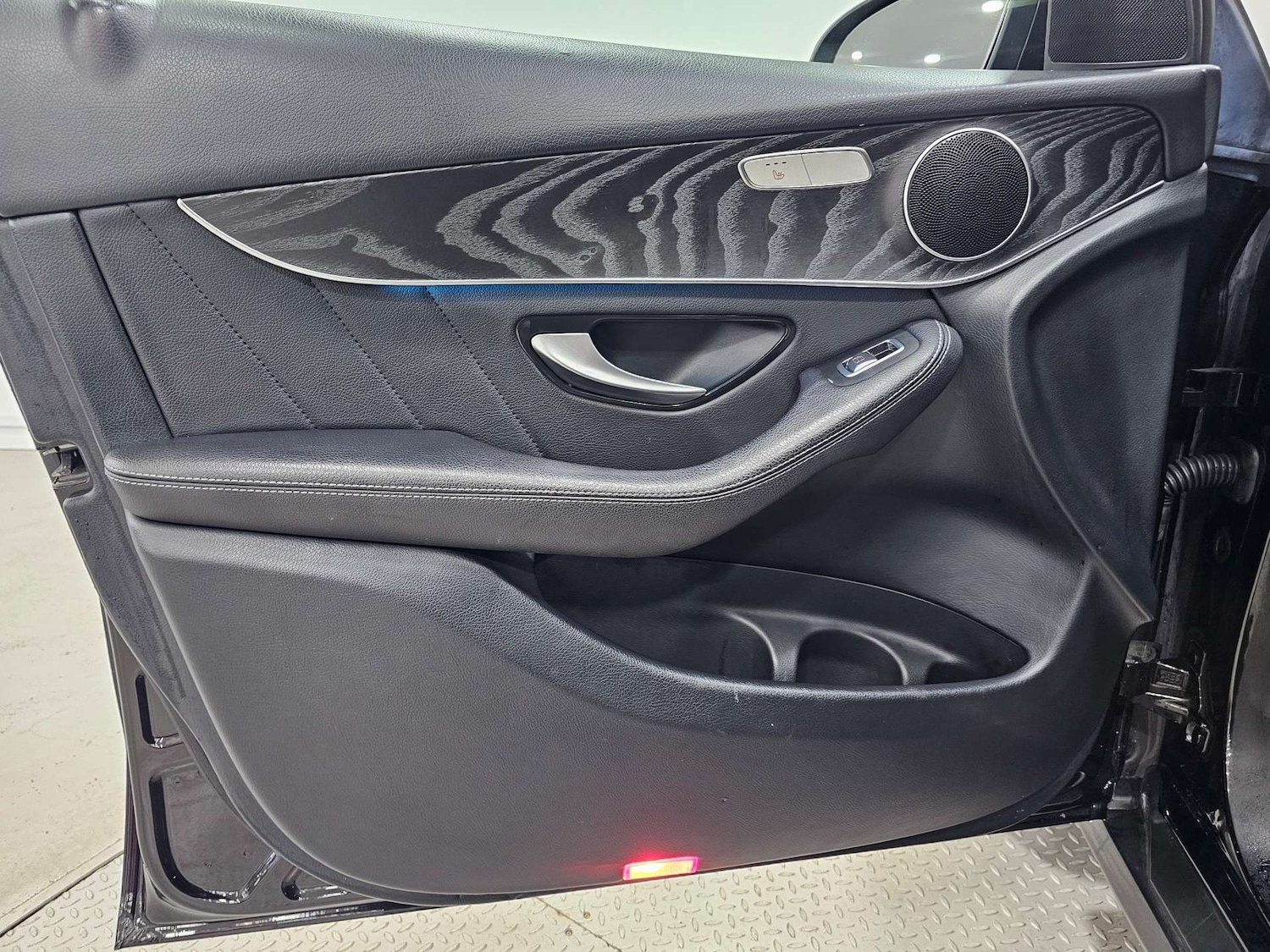 Used Mercedes-Benz GLC 2019 for sale - 76972376: Photo 93