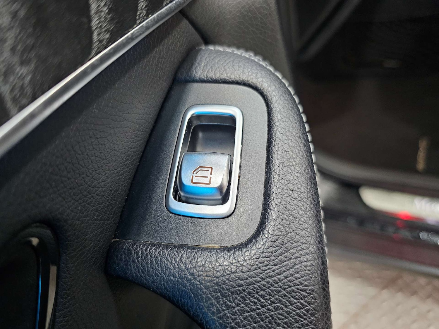 Used Mercedes-Benz GLC 2019 for sale - 76972376: Photo 95