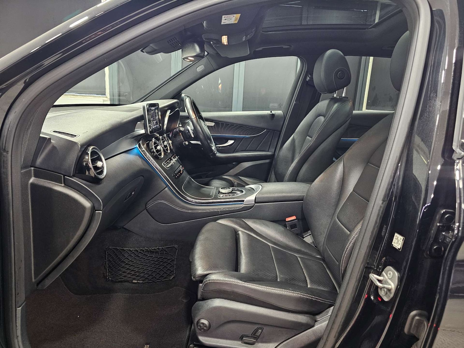 Used Mercedes-Benz GLC 2019 for sale - 76972376: Photo 97