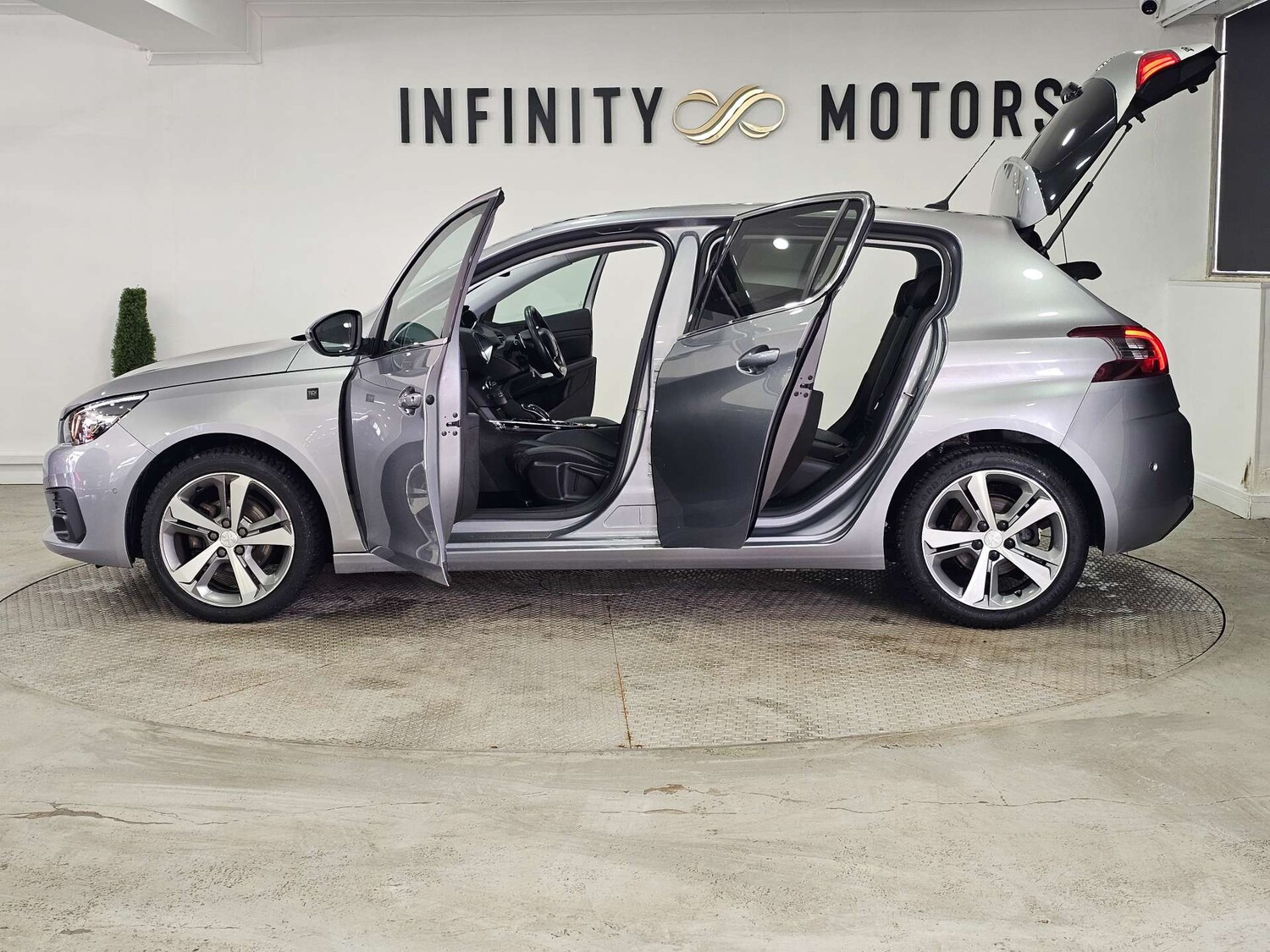 Used Peugeot 308 2019 for sale - 77523108: Photo 42