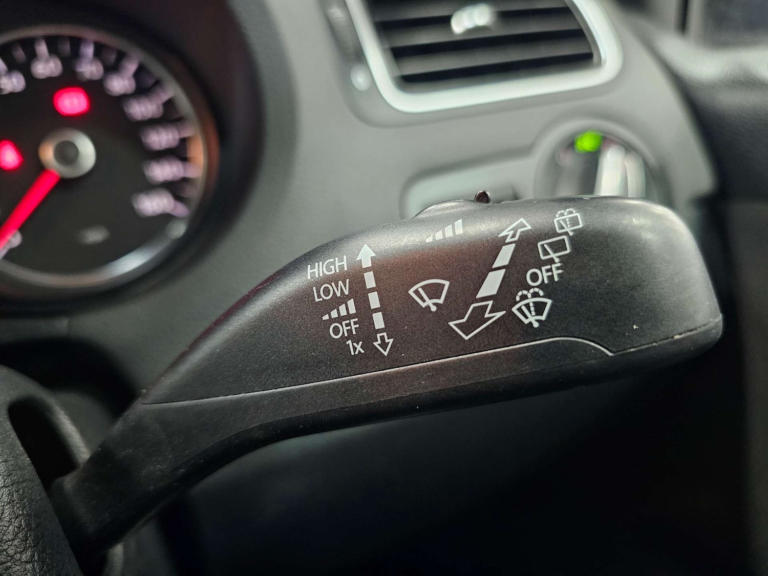 Used Volkswagen Polo 2010 for sale - 77403478: Photo 27