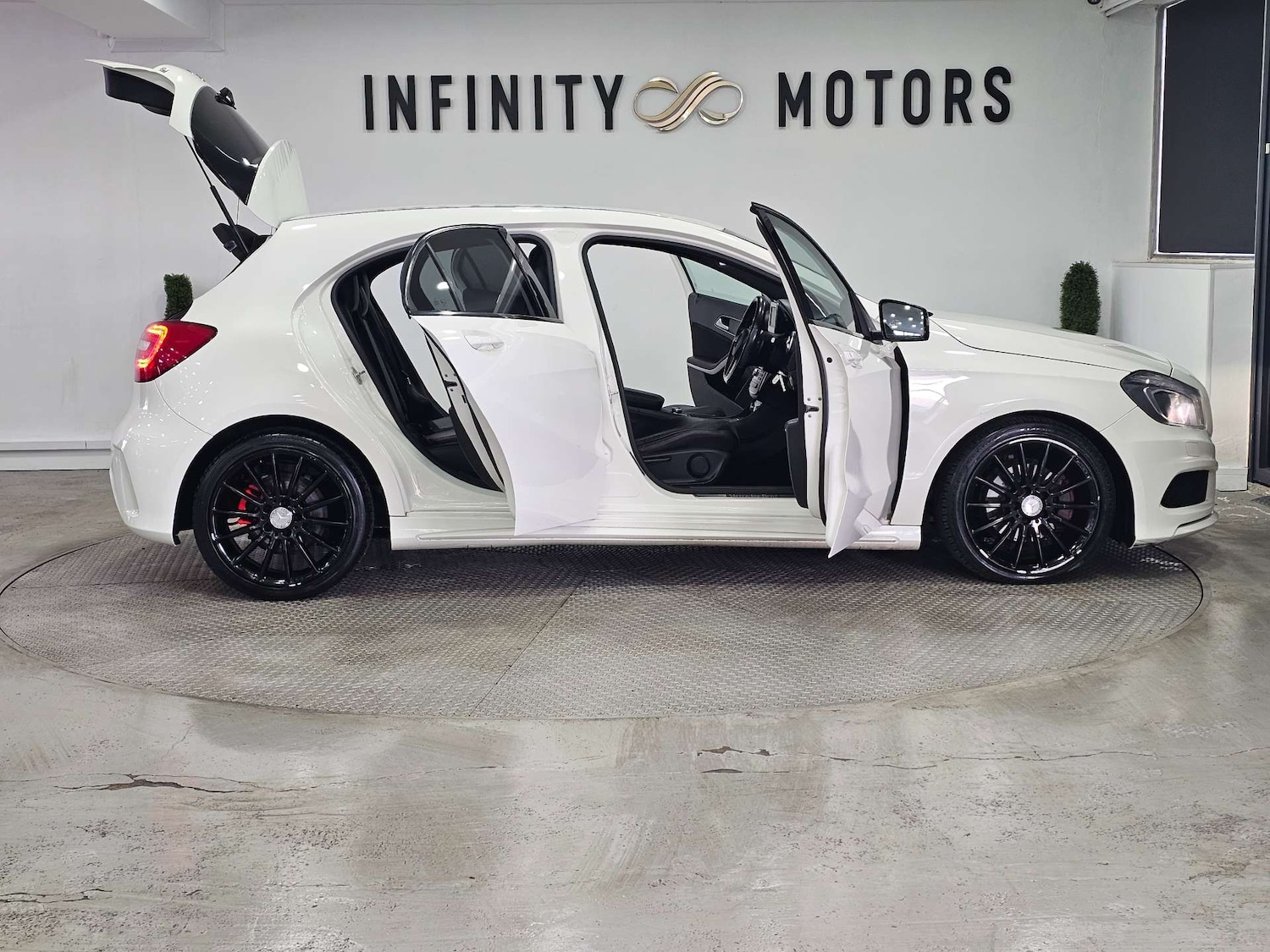 Used Mercedes-Benz A-Class 2015 for sale - 77241083: Photo 42