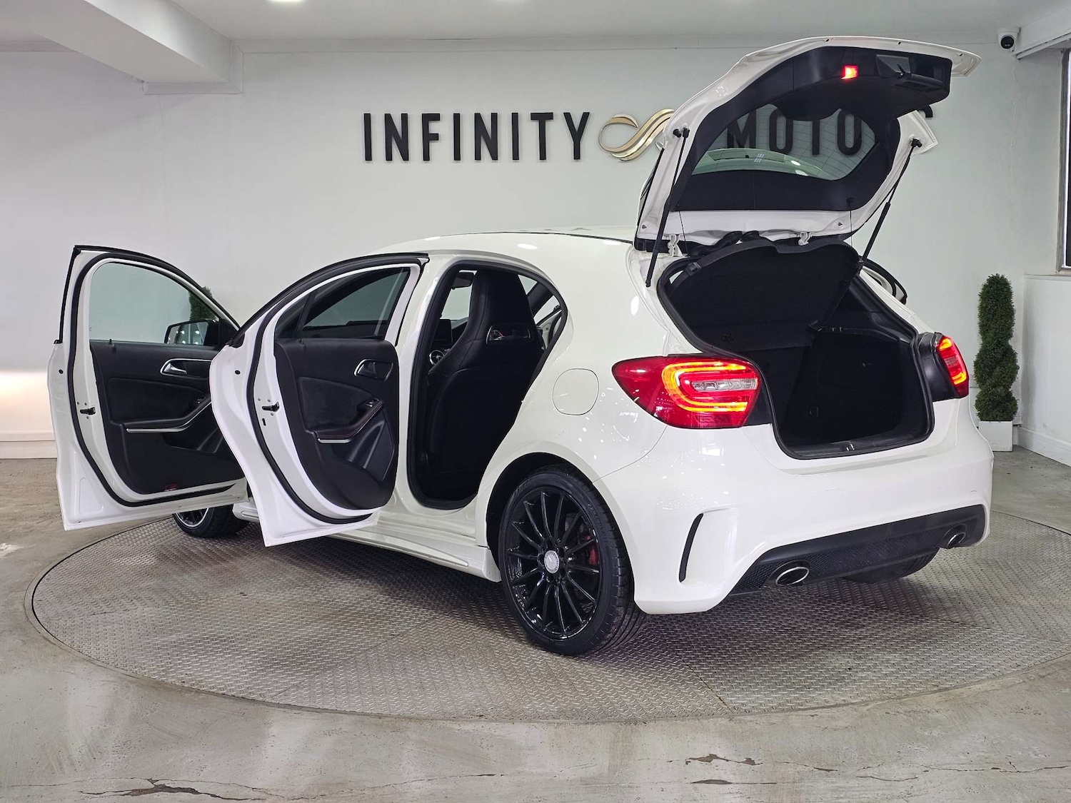 Used Mercedes-Benz A-Class 2015 for sale - 77241083: Photo 47