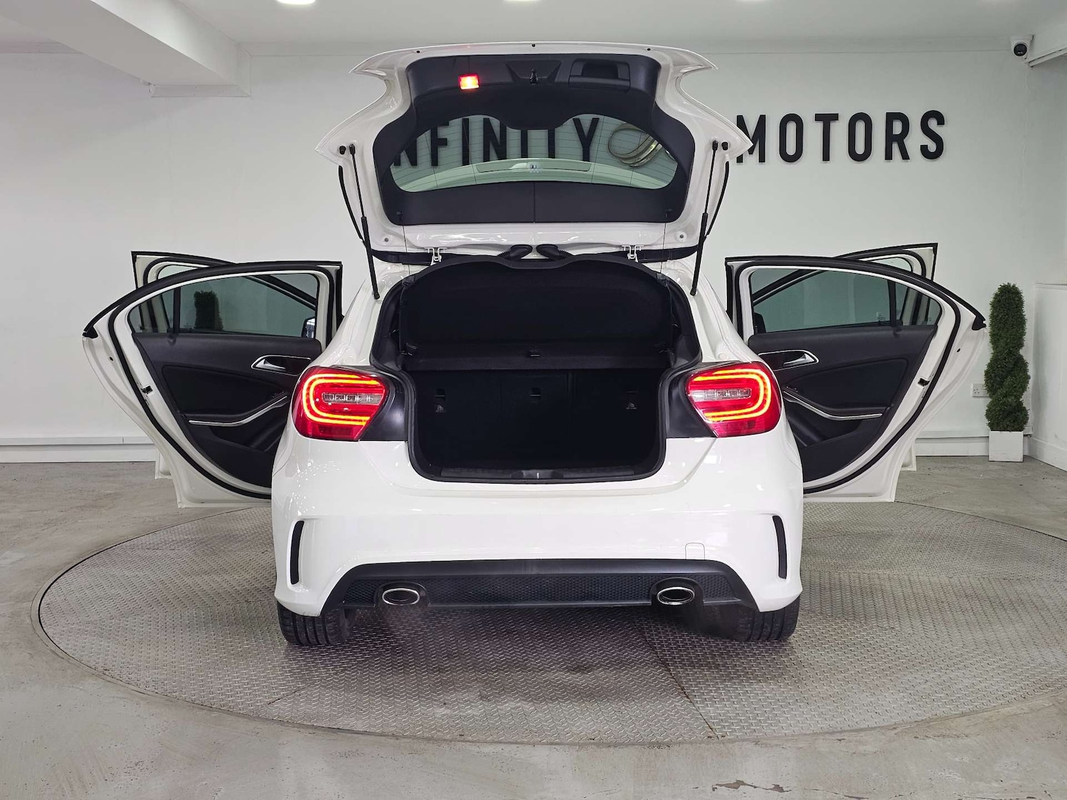 Used Mercedes-Benz A-Class 2015 for sale - 77241083: Photo 48