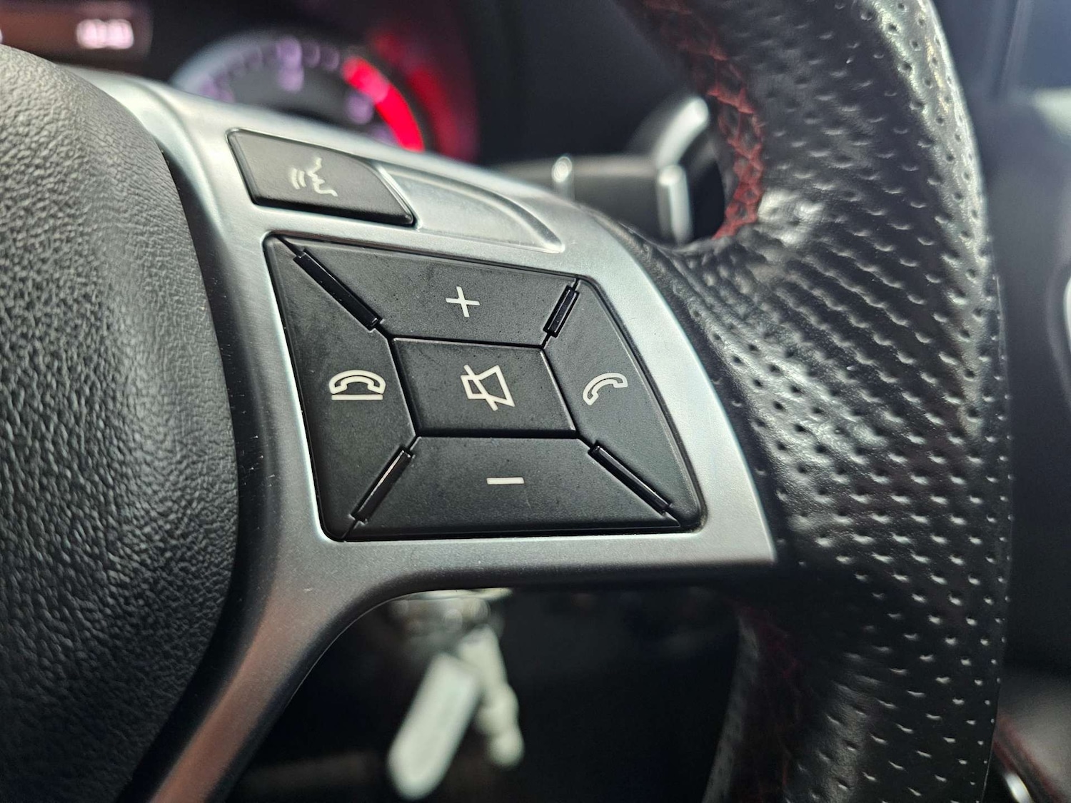 Used Mercedes-Benz A-Class 2015 for sale - 77241083: Photo 60