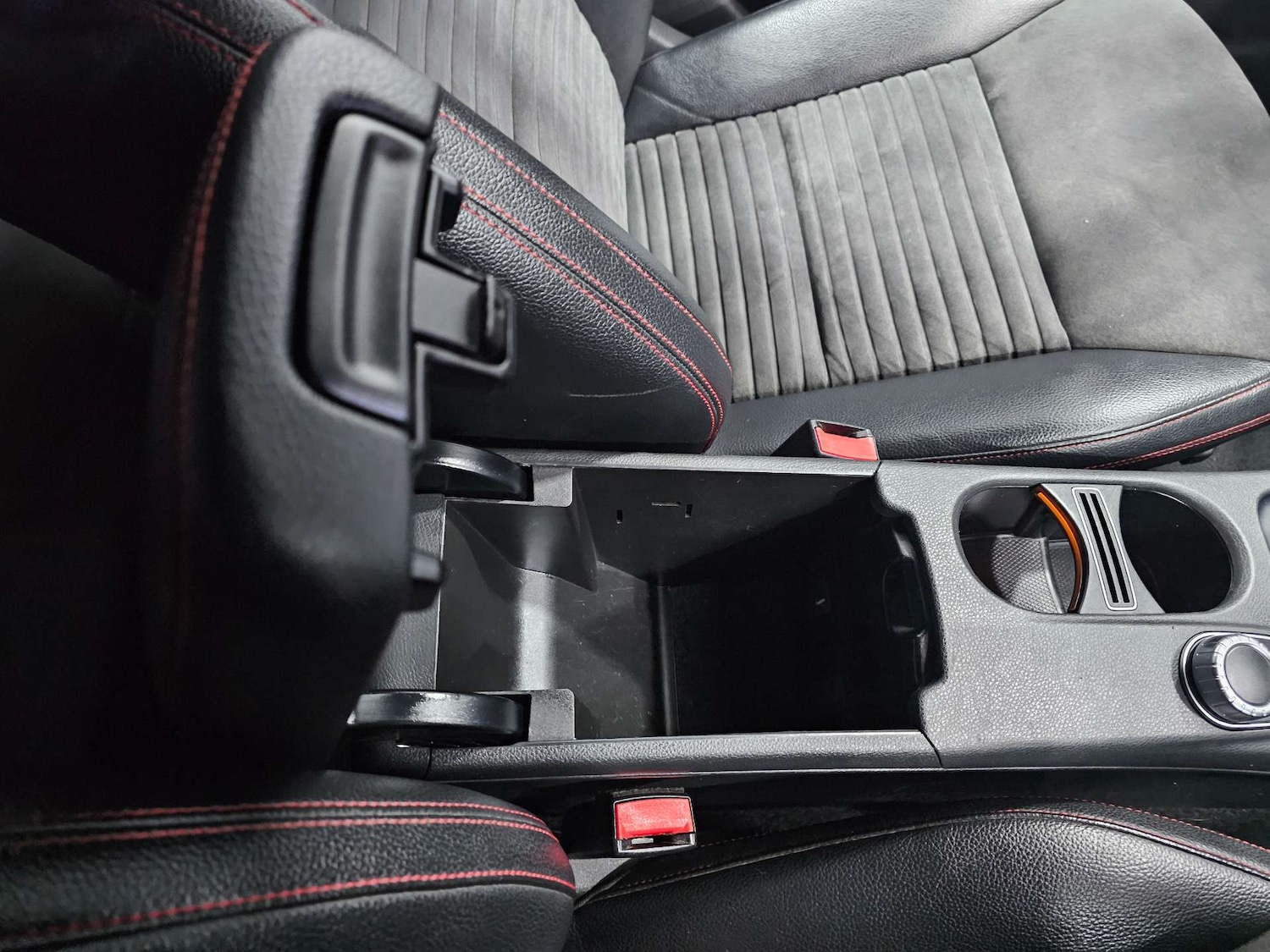 Used Mercedes-Benz A-Class 2015 for sale - 77241083: Photo 66