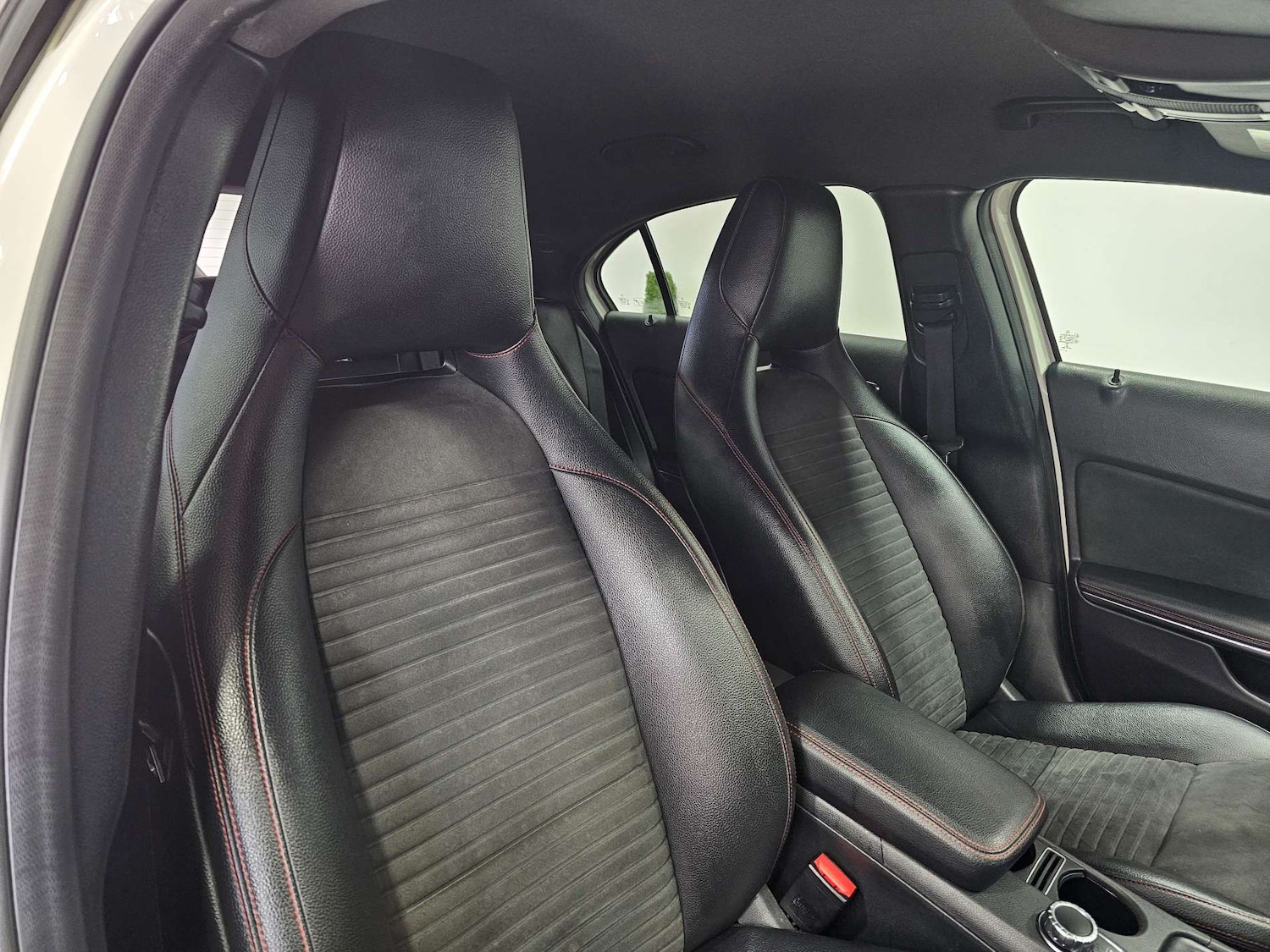 Used Mercedes-Benz A-Class 2015 for sale - 77241083: Photo 7