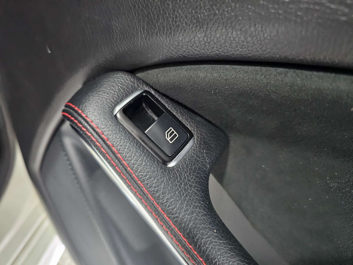 Used Mercedes-Benz A-Class 2015 for sale - 77241083: Photo 77