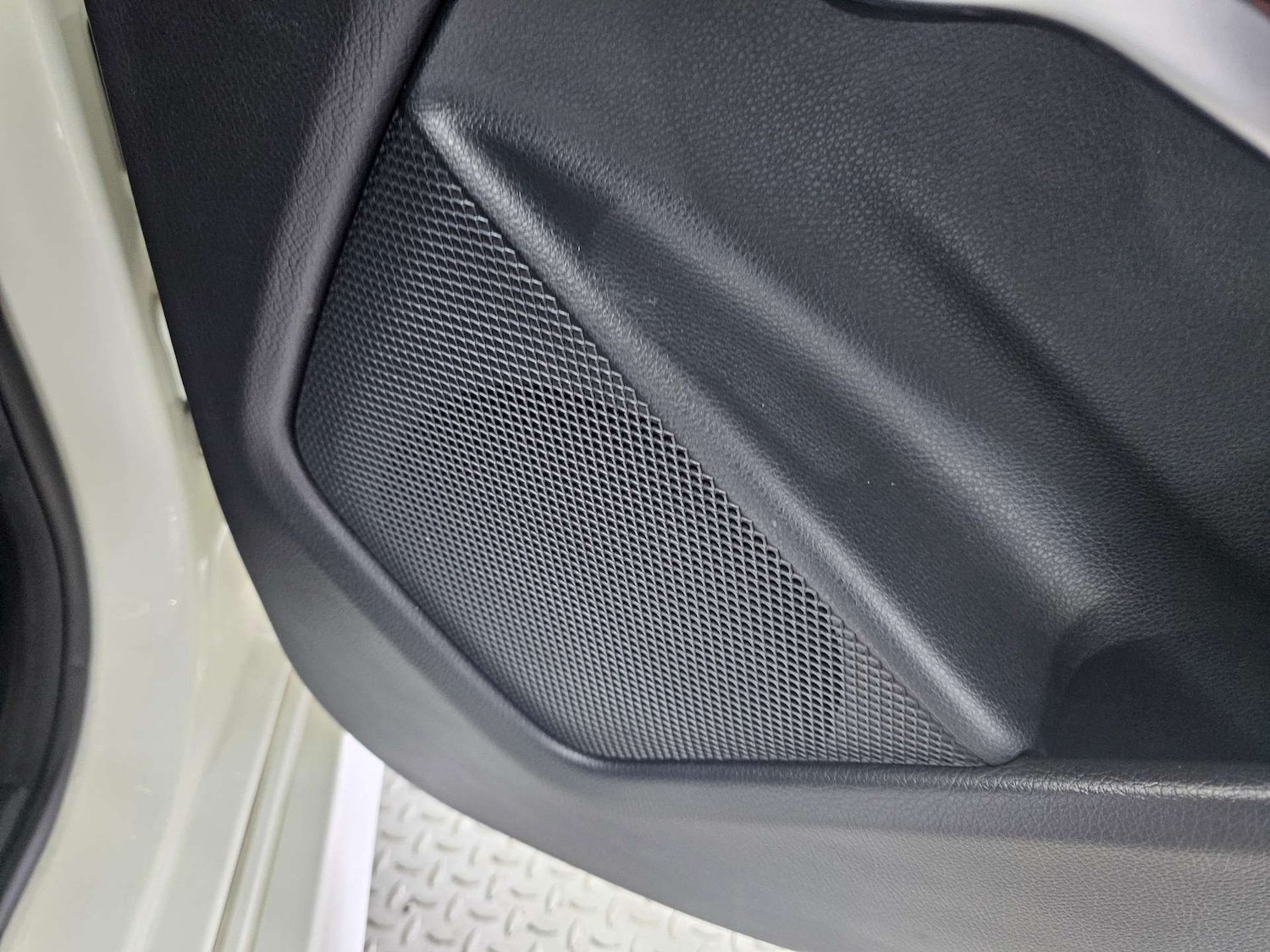 Used Mercedes-Benz A-Class 2015 for sale - 77241083: Photo 78