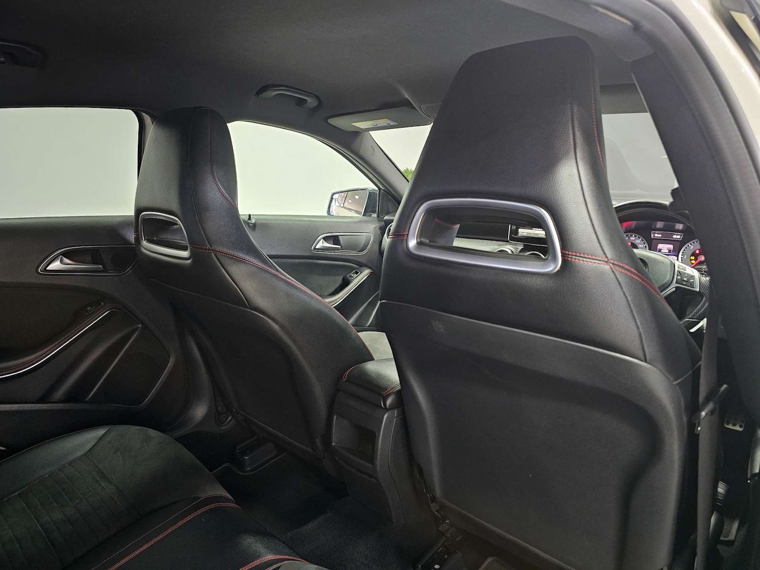 Used Mercedes-Benz A-Class 2015 for sale - 77241083: Photo 80