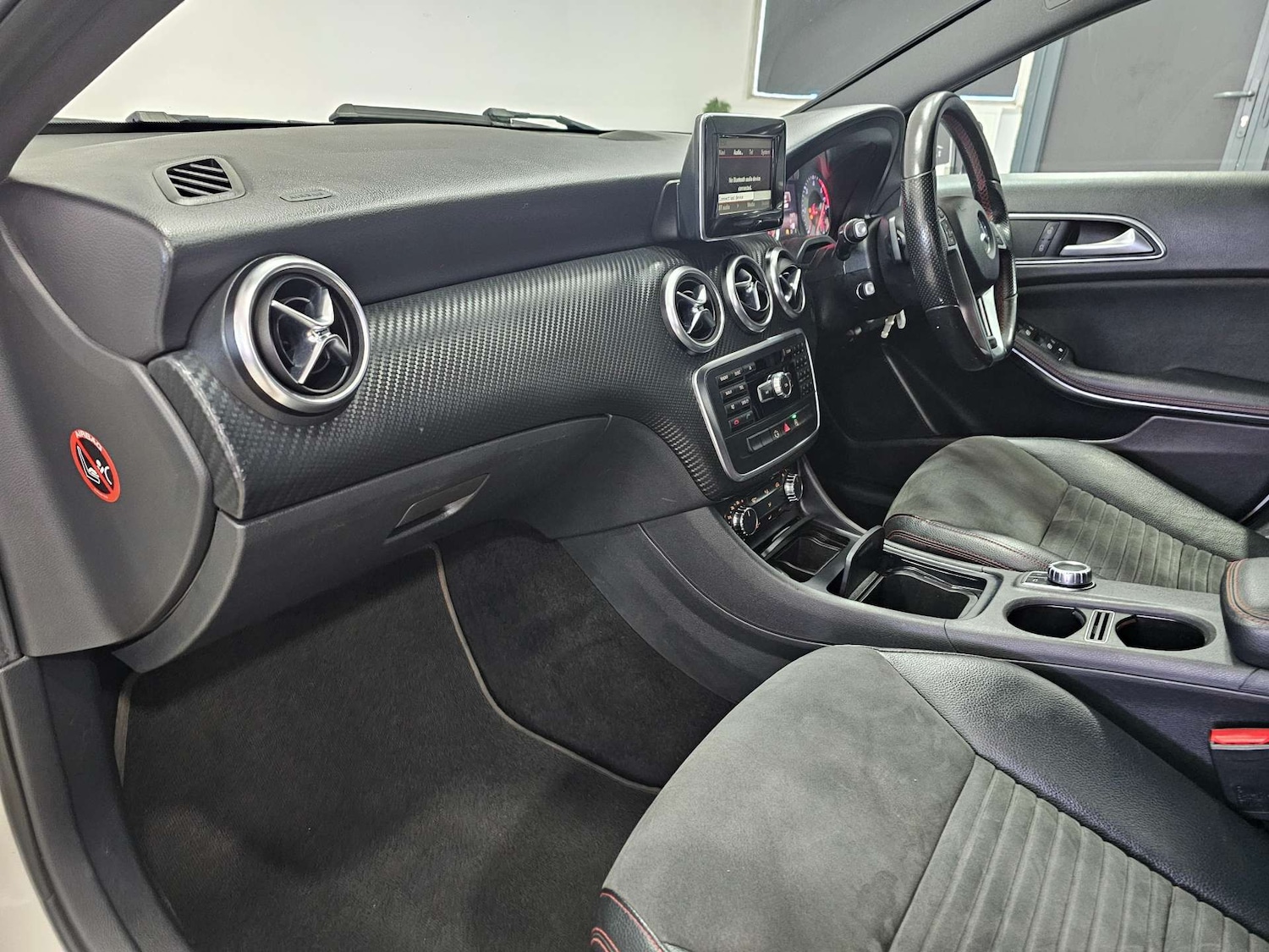 Used Mercedes-Benz A-Class 2015 for sale - 77241083: Photo 93