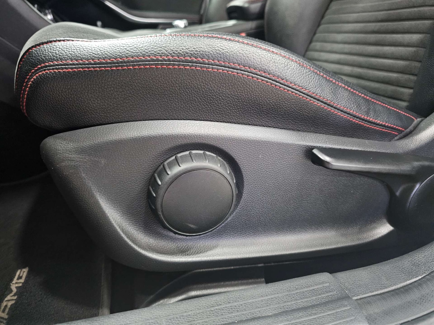 Used Mercedes-Benz A-Class 2015 for sale - 77241083: Photo 97