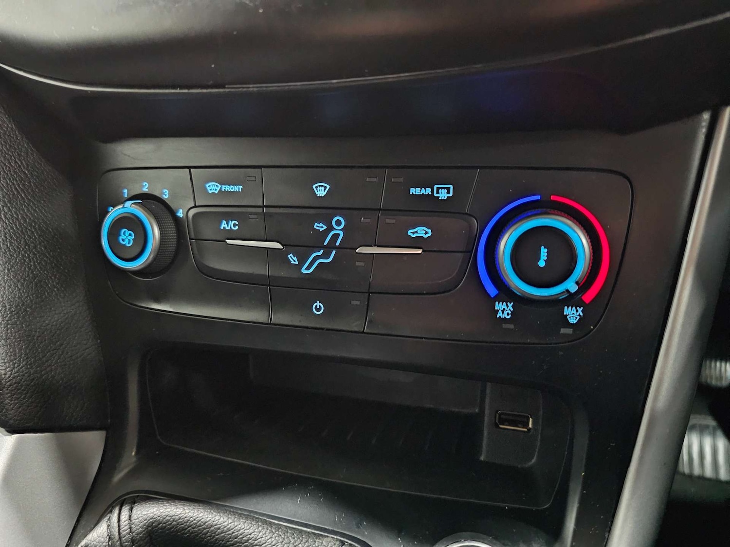 Used Ford Focus 2016 for sale - 77023561: Photo 10