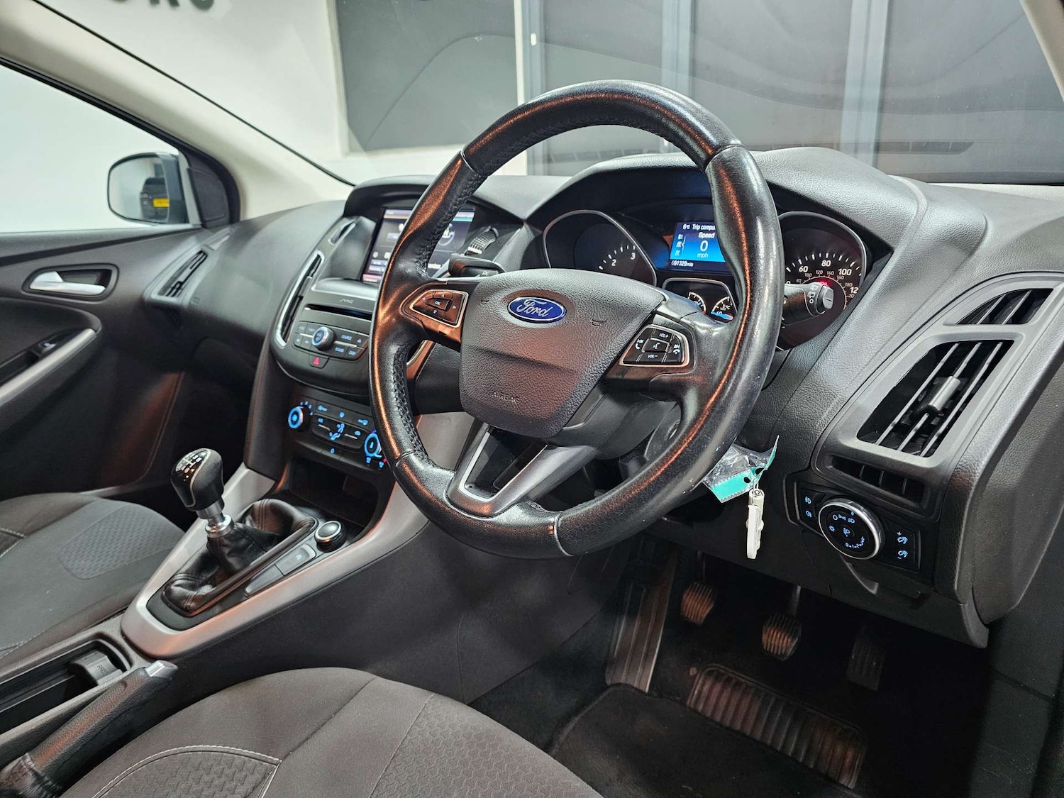 Used Ford Focus 2016 for sale - 77023561: Photo 3