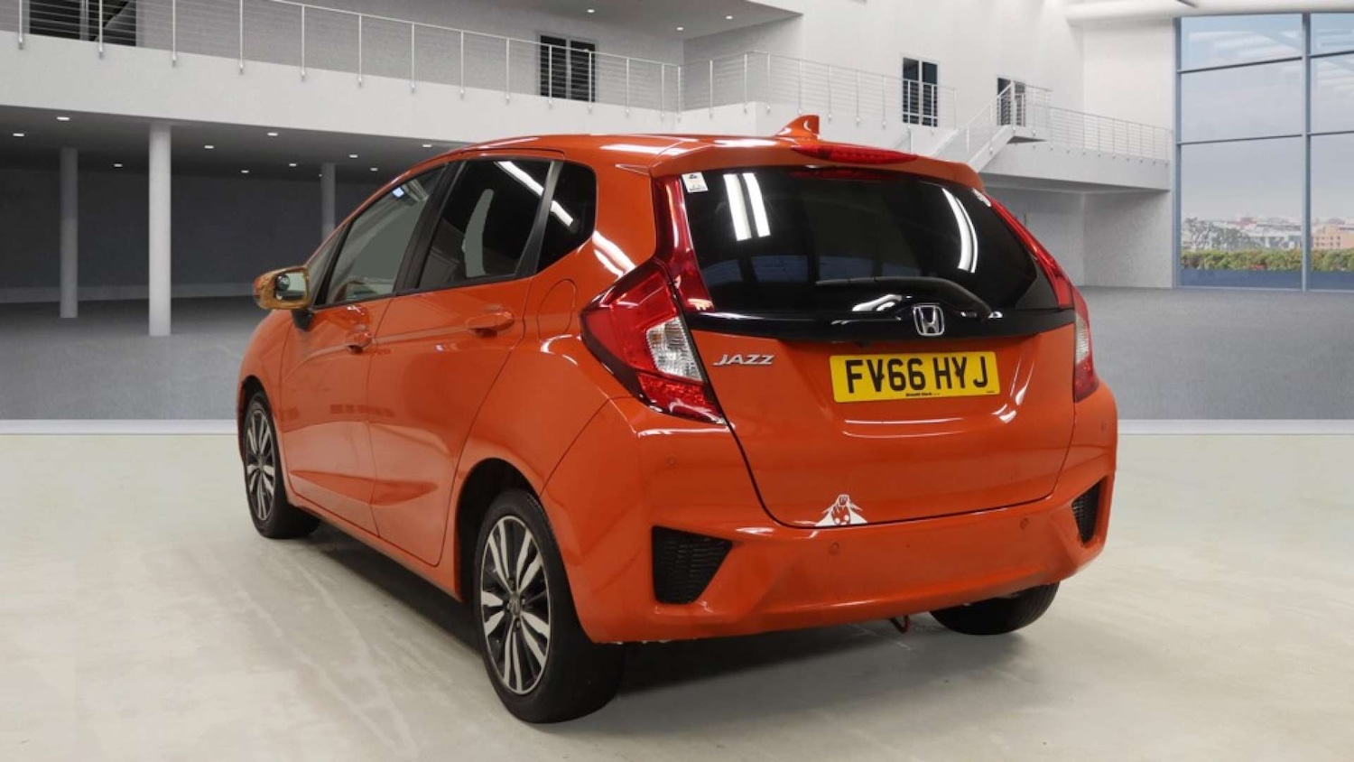 Used Honda Jazz 2016 for sale - 77774310: Photo 3