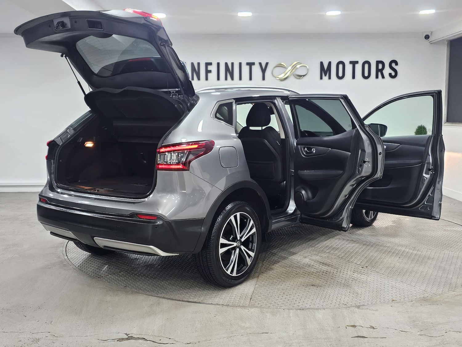 Used Nissan Qashqai 2017 for sale - 76972451: Photo 49