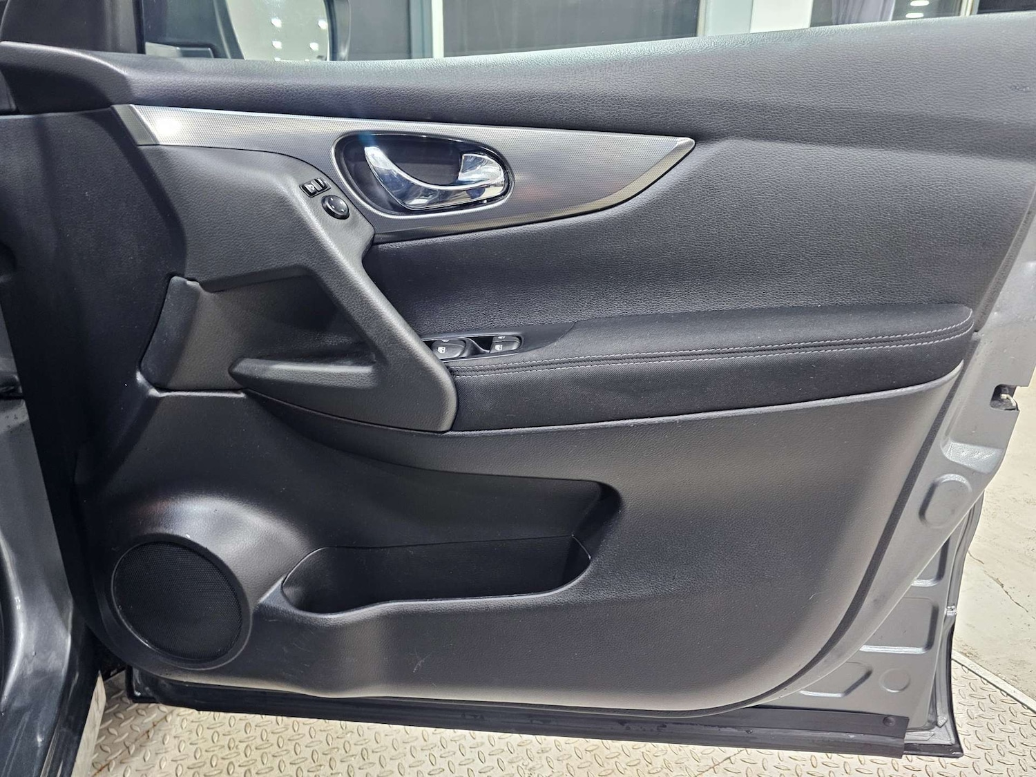 Used Nissan Qashqai 2017 for sale - 76972451: Photo 53