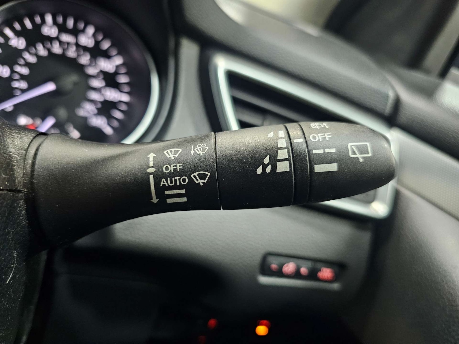 Used Nissan Qashqai 2017 for sale - 76972451: Photo 62