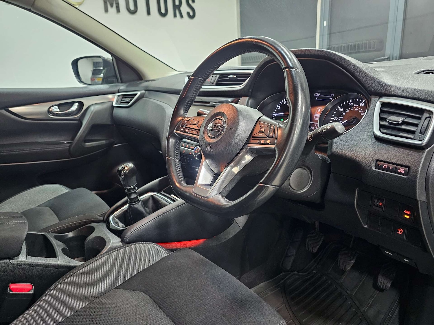 Used Nissan Qashqai 2017 for sale - 76972451: Photo 7