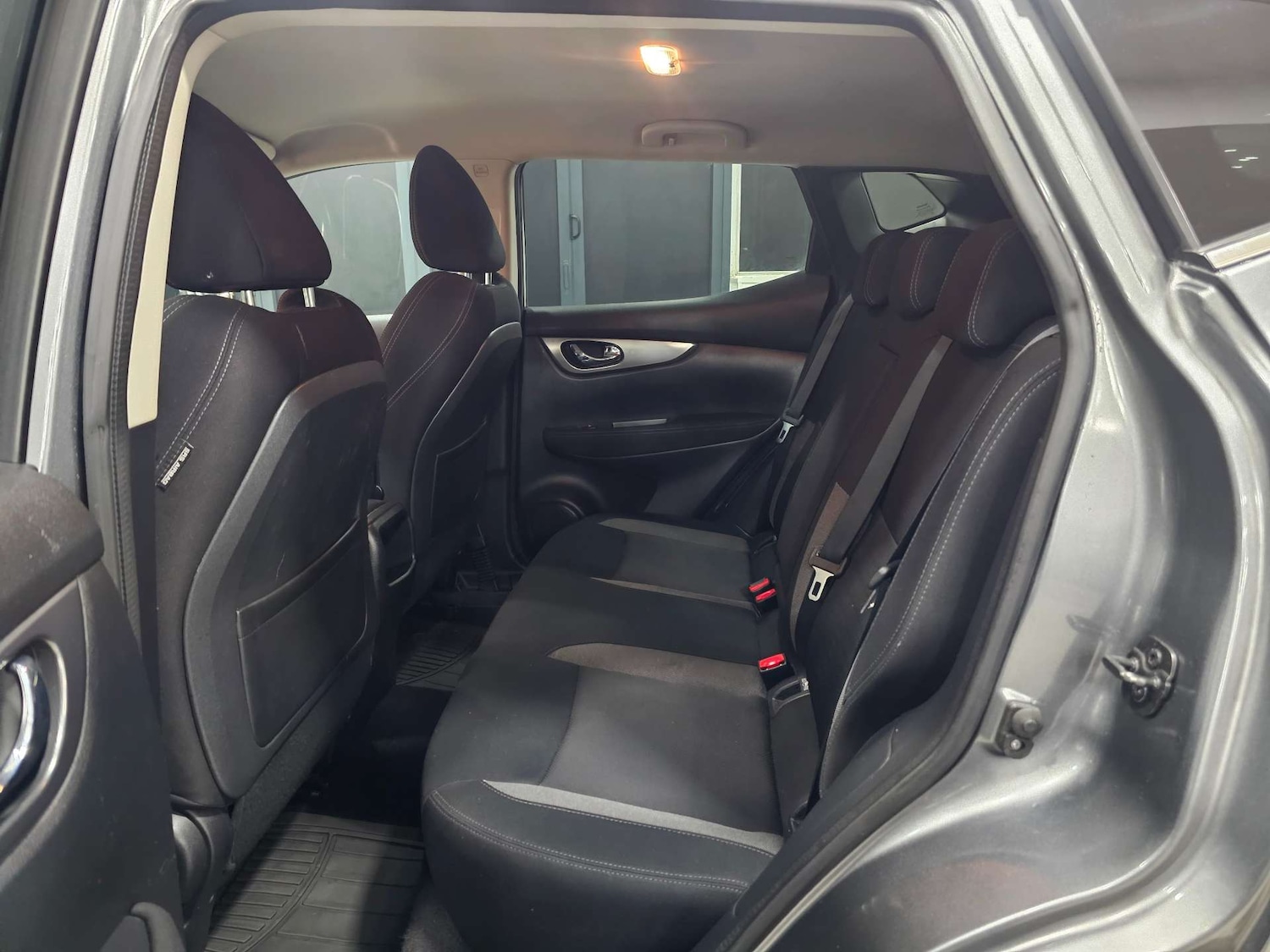 Used Nissan Qashqai 2017 for sale - 76972451: Photo 90