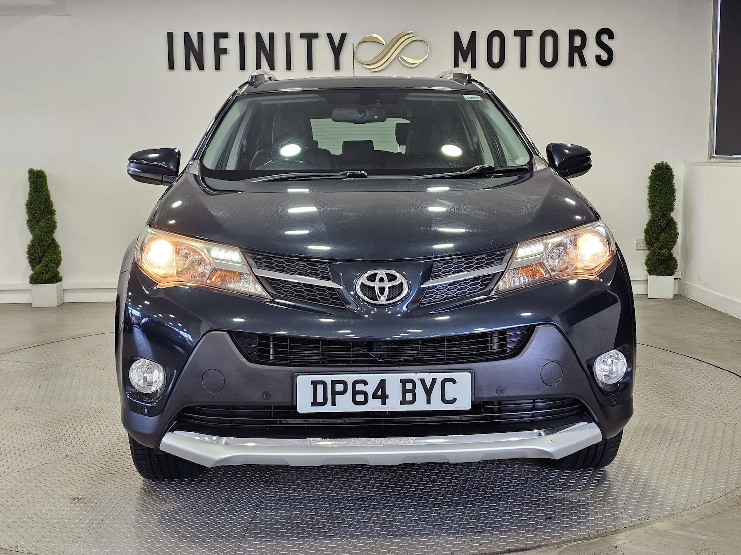 Used Toyota RAV4 2015 for sale - 77245605: Photo 6