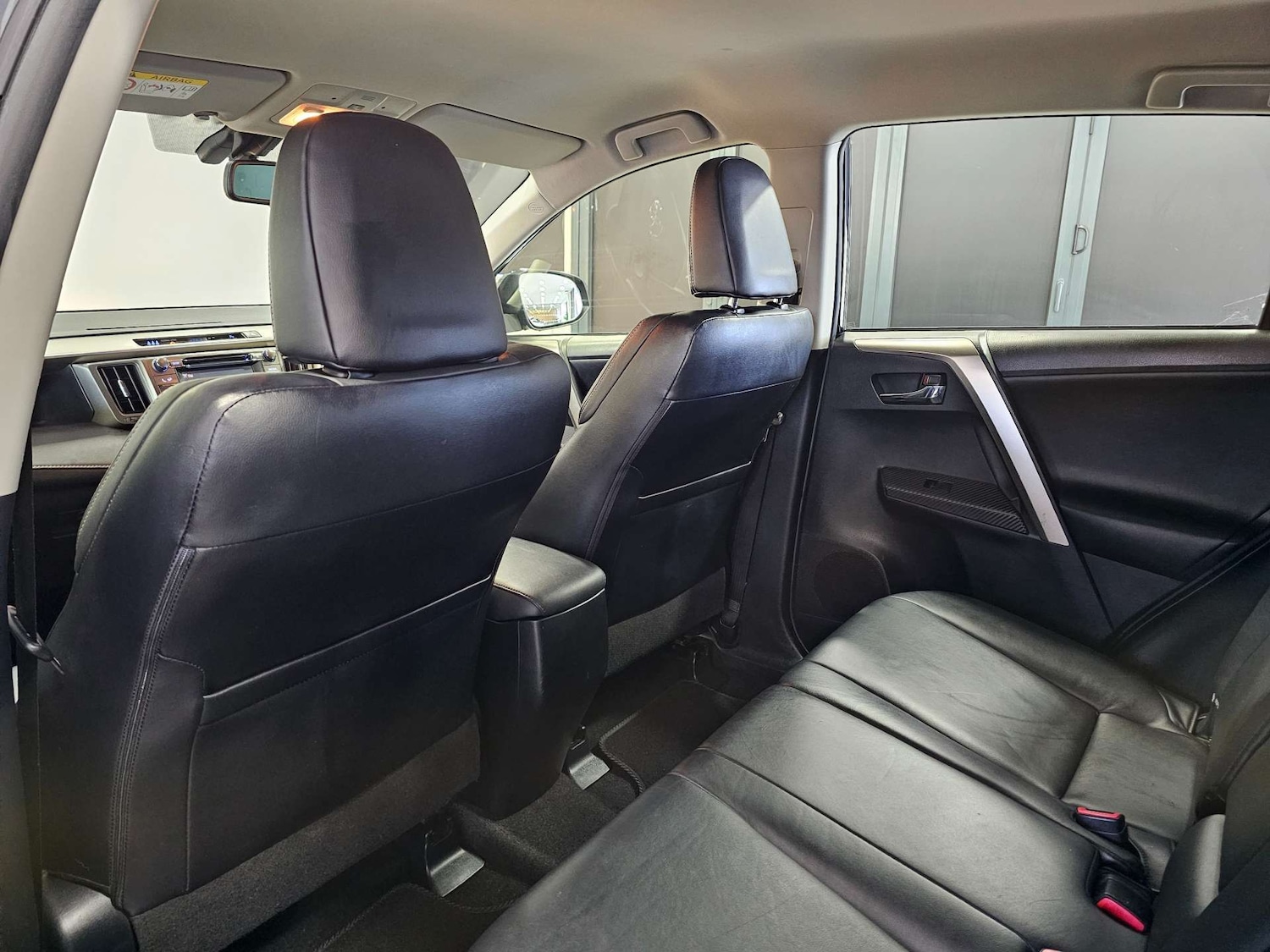 Used Toyota RAV4 2015 for sale - 77245605: Photo 82