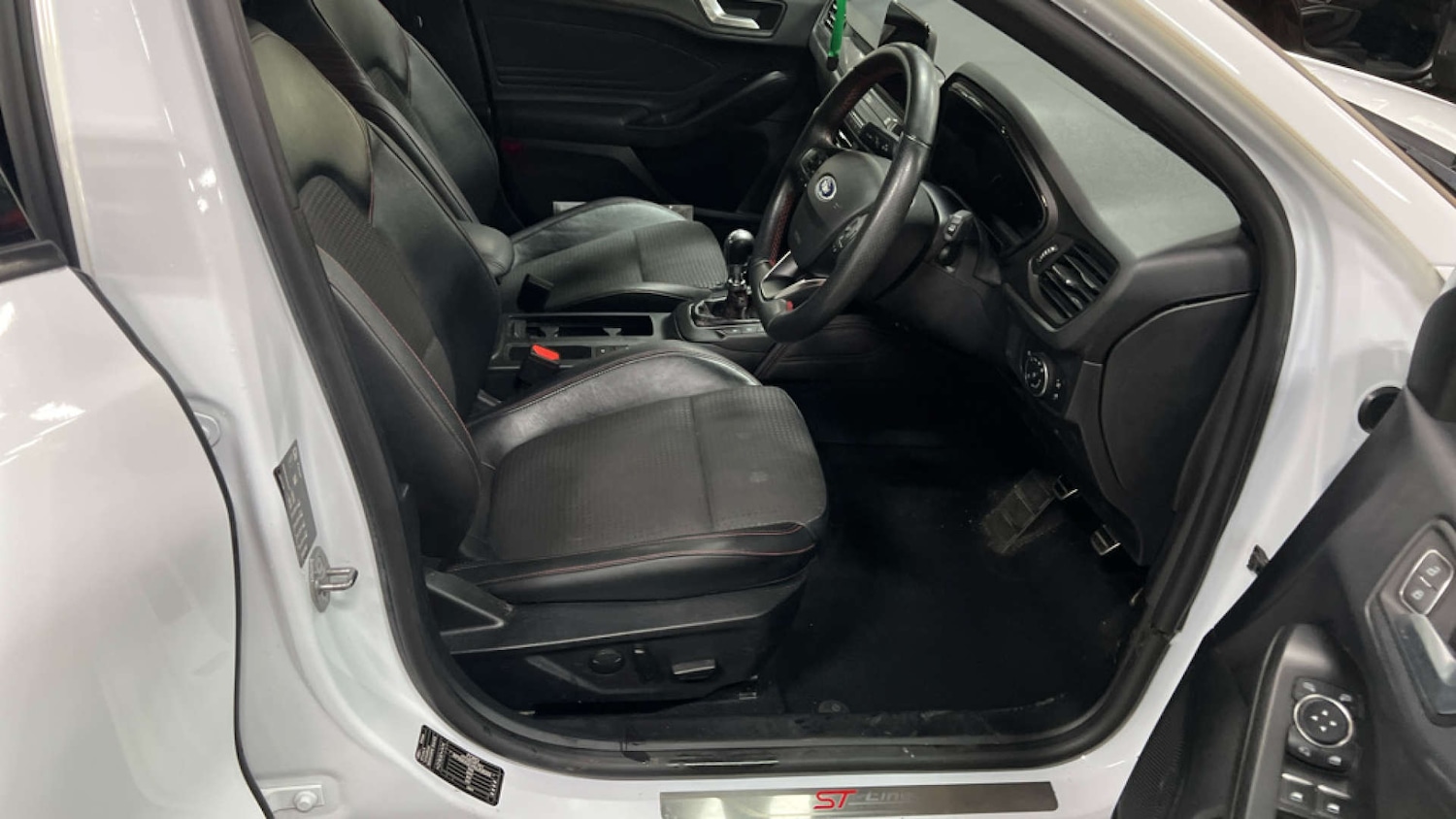 Used Ford Focus 2020 for sale - 77022795: Photo 11