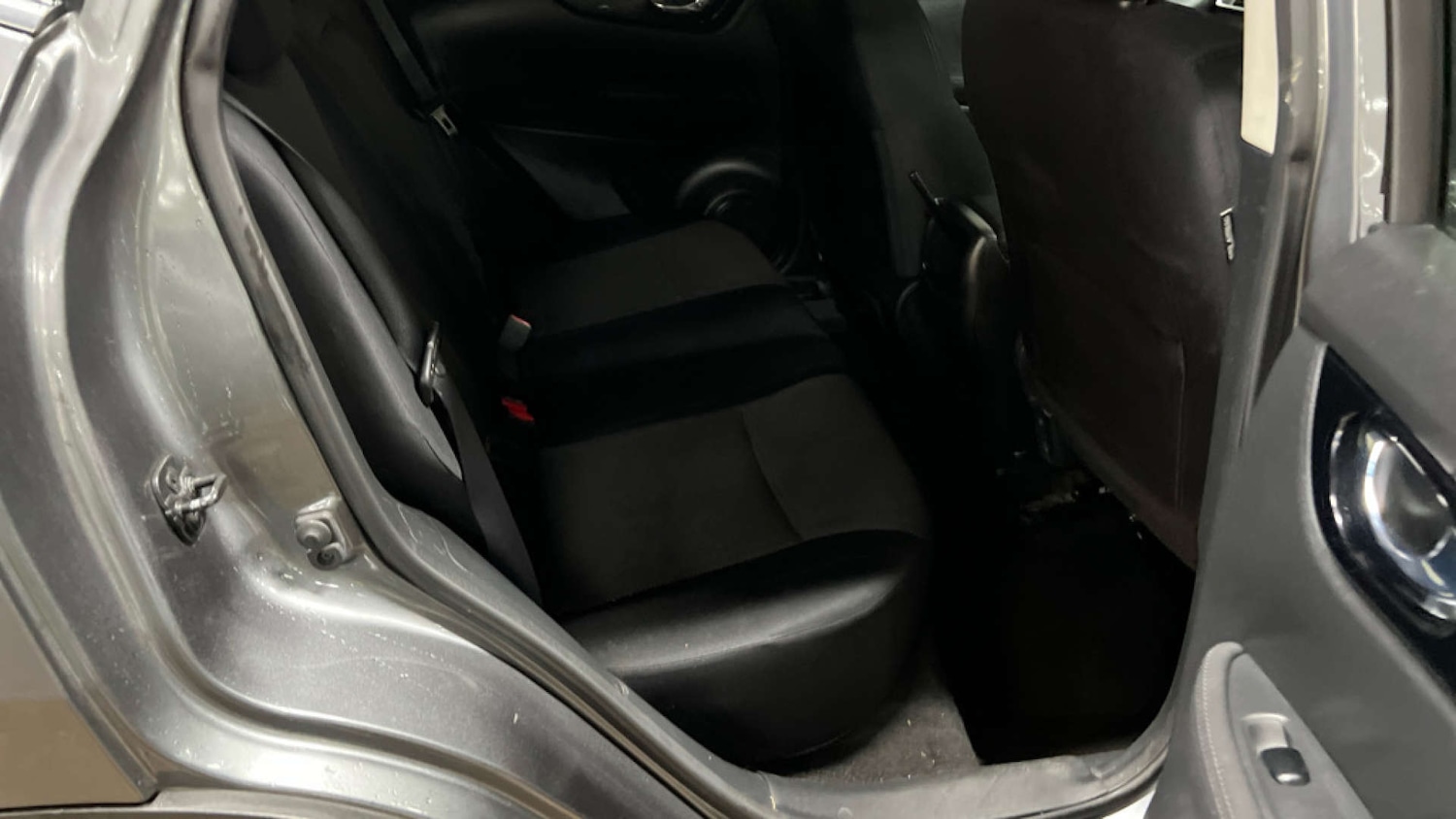 Used Nissan Qashqai 2015 for sale - 76972301: Photo 11