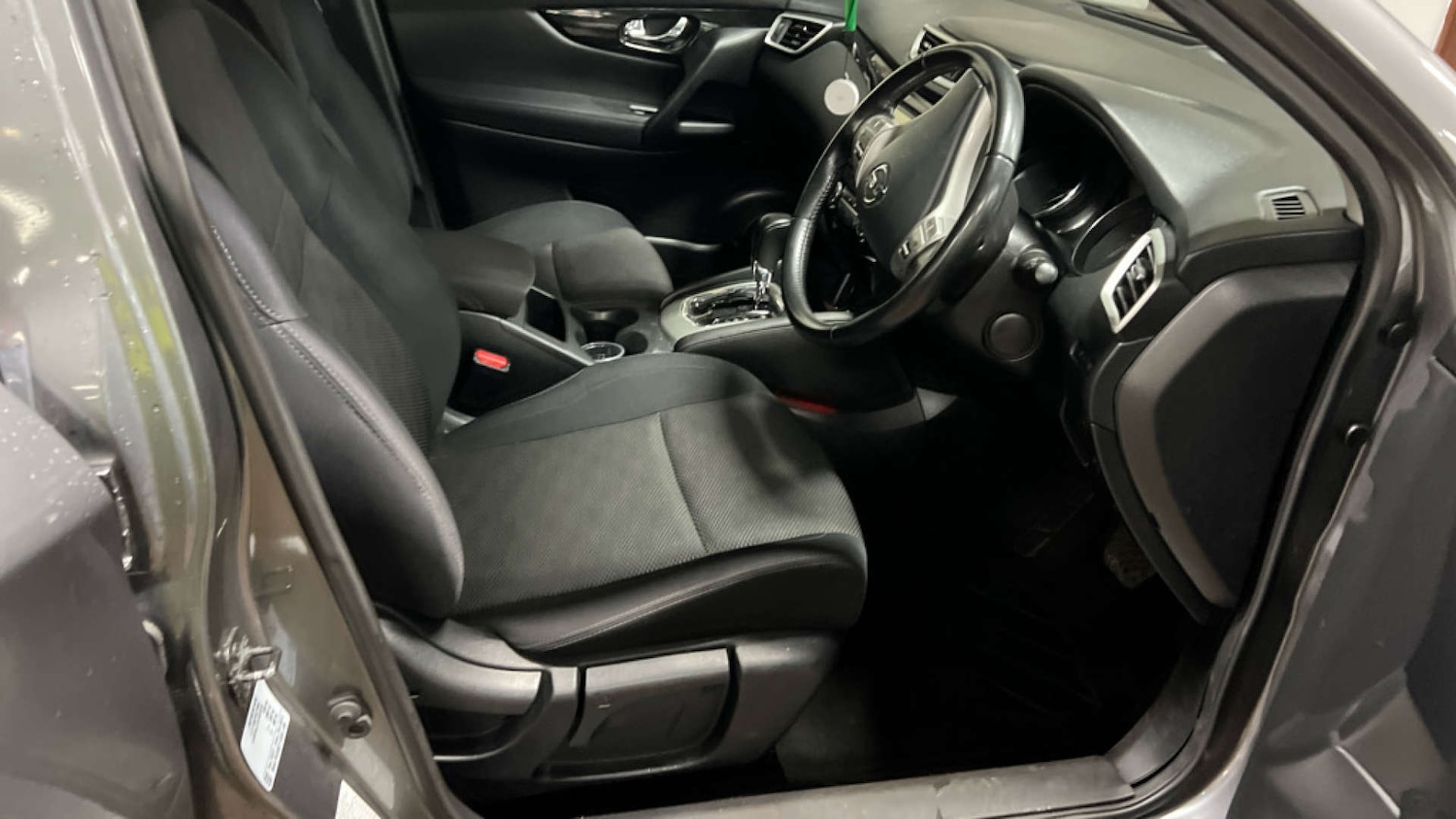 Used Nissan Qashqai 2015 for sale - 76972301: Photo 12