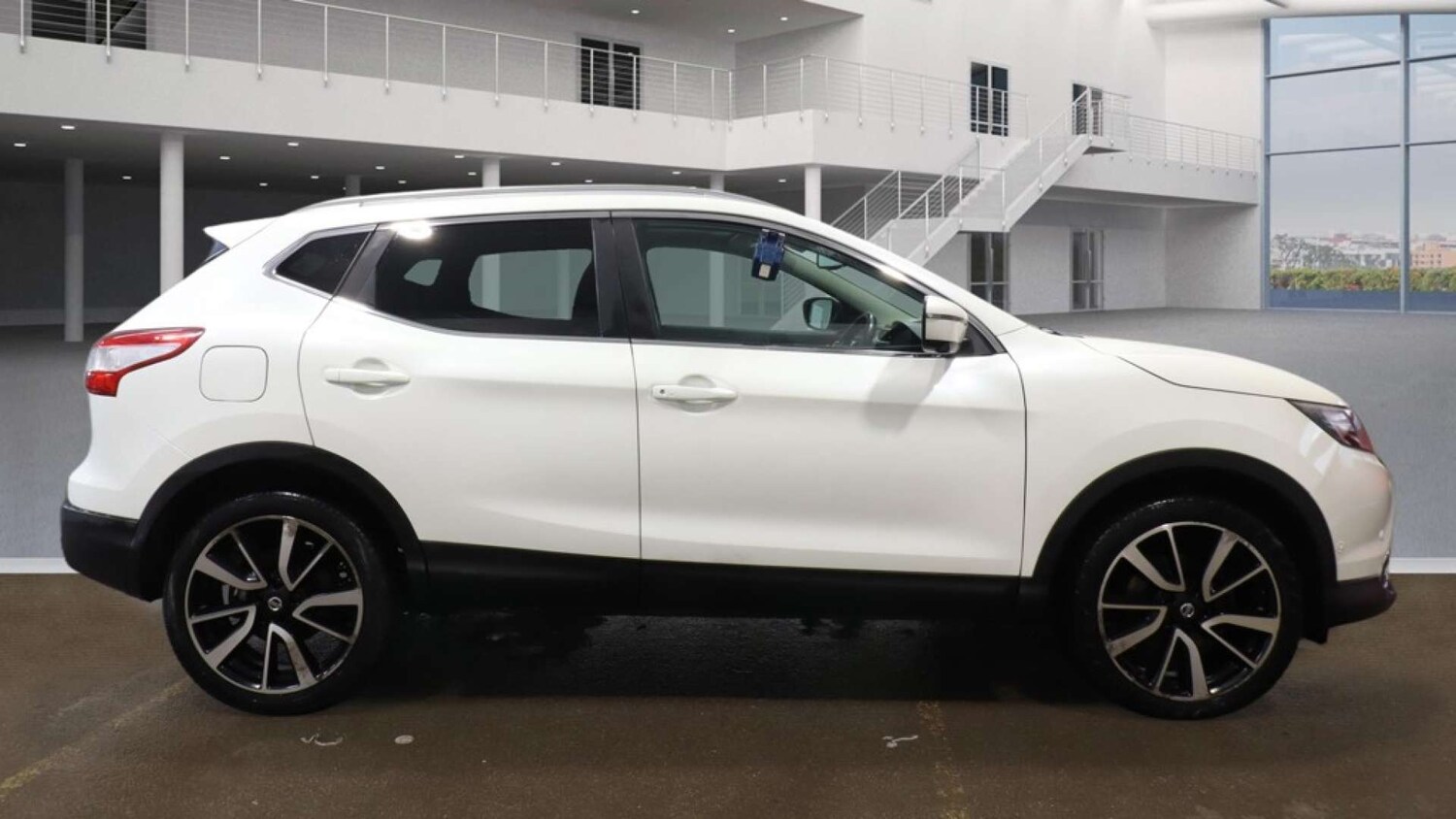 Used Nissan Qashqai 2017 for sale - 77417604: Photo 6
