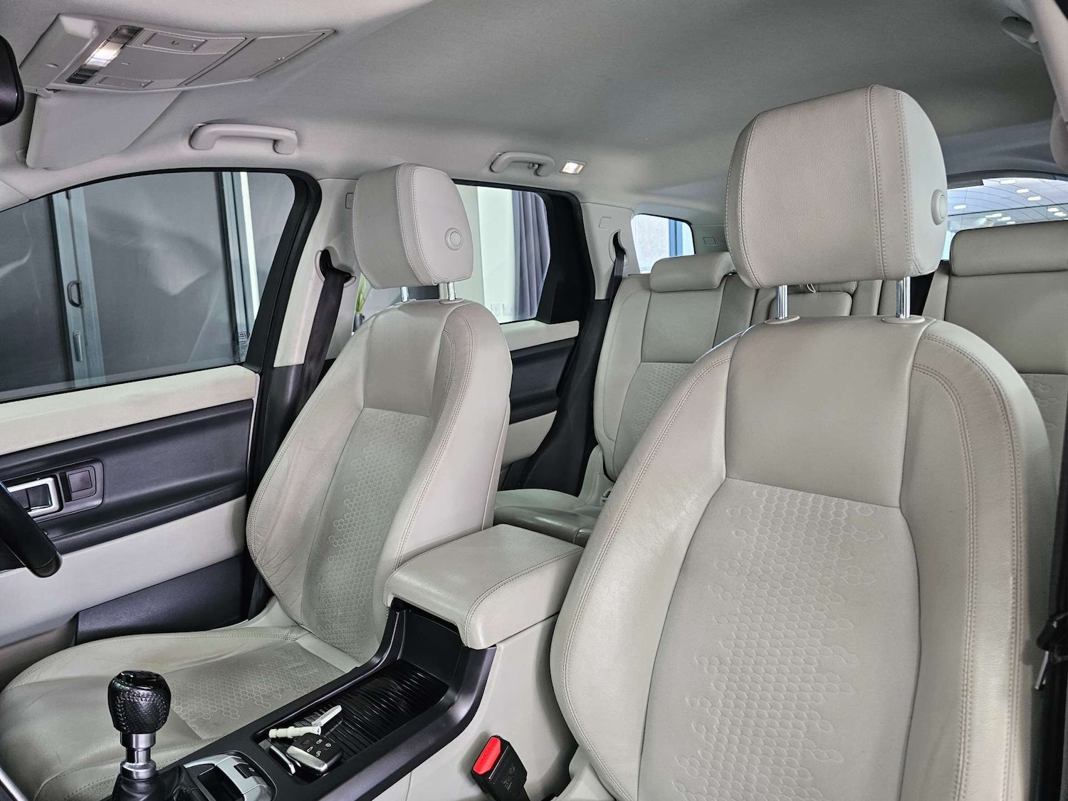 Used Land Rover Discovery Sport 2016 for sale - 77983801: Photo 100