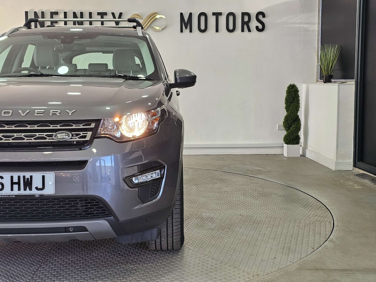 Used Land Rover Discovery Sport 2016 for sale - 77983801: Photo 14