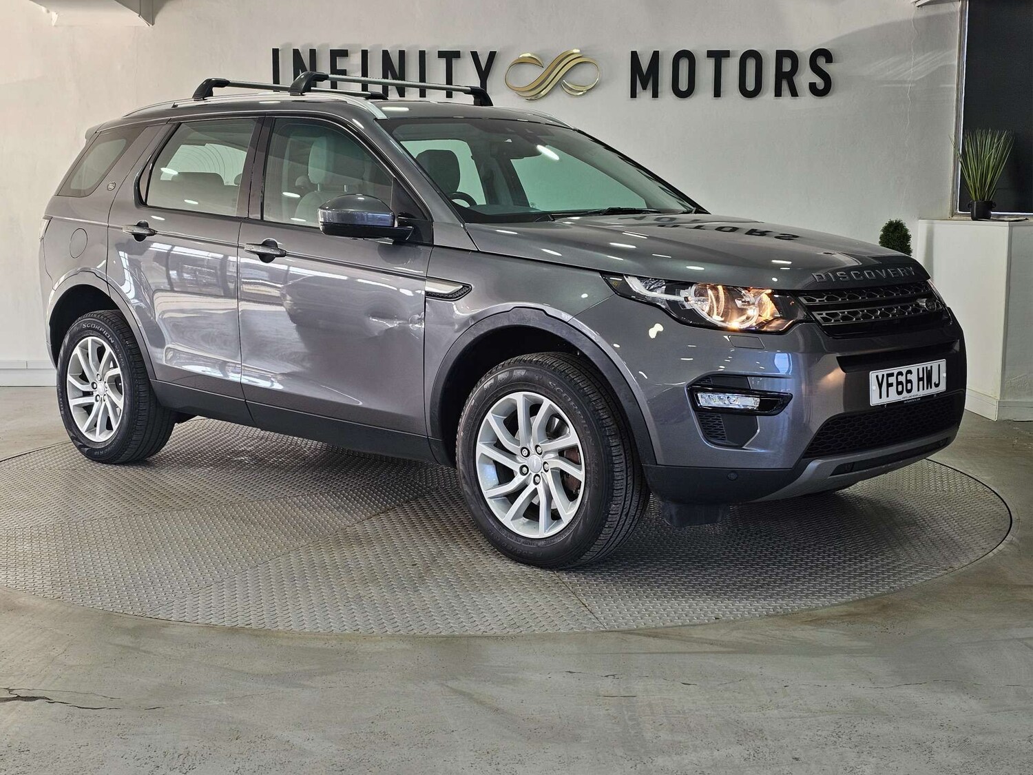 Used Land Rover Discovery Sport 2016 for sale - 77983801: Photo 19