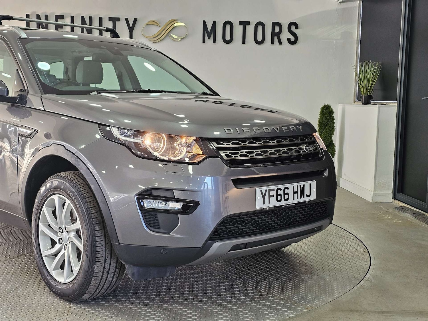 Used Land Rover Discovery Sport 2016 for sale - 77983801: Photo 20