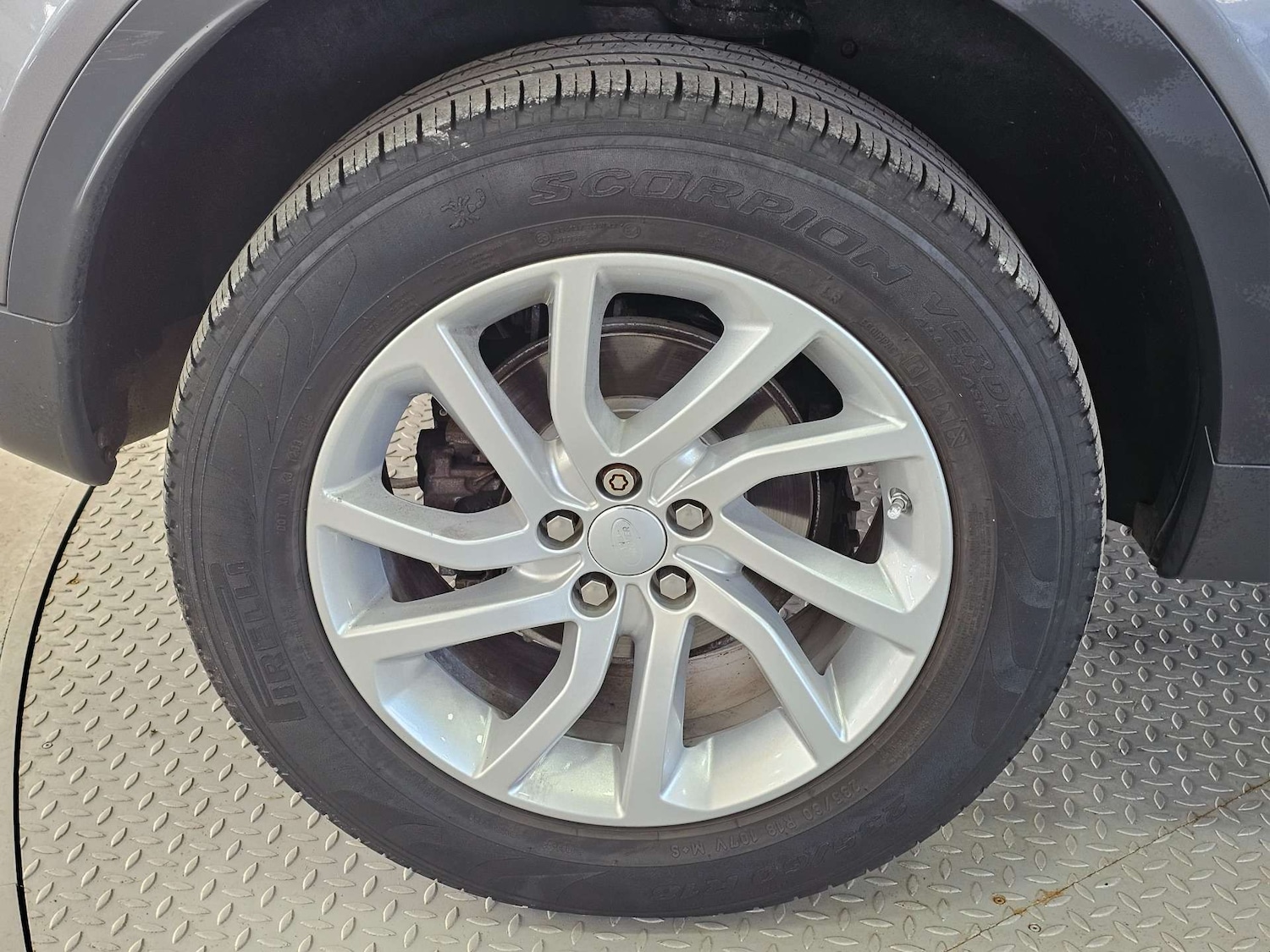 Used Land Rover Discovery Sport 2016 for sale - 77983801: Photo 28