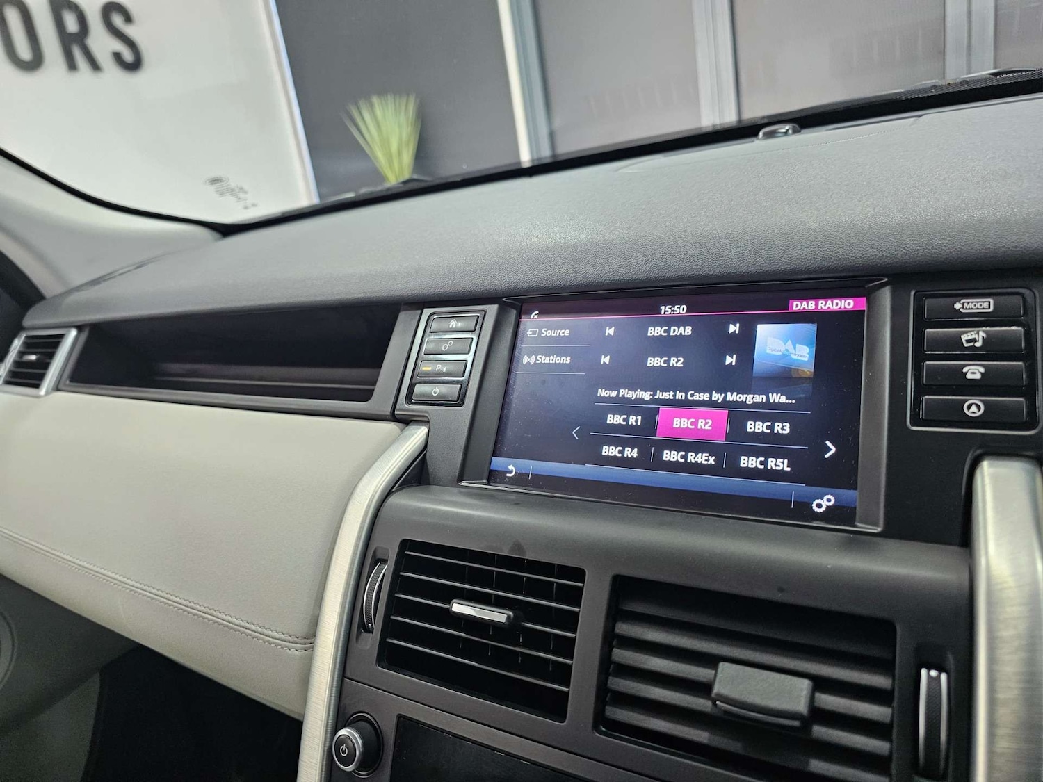 Used Land Rover Discovery Sport 2016 for sale - 77983801: Photo 72